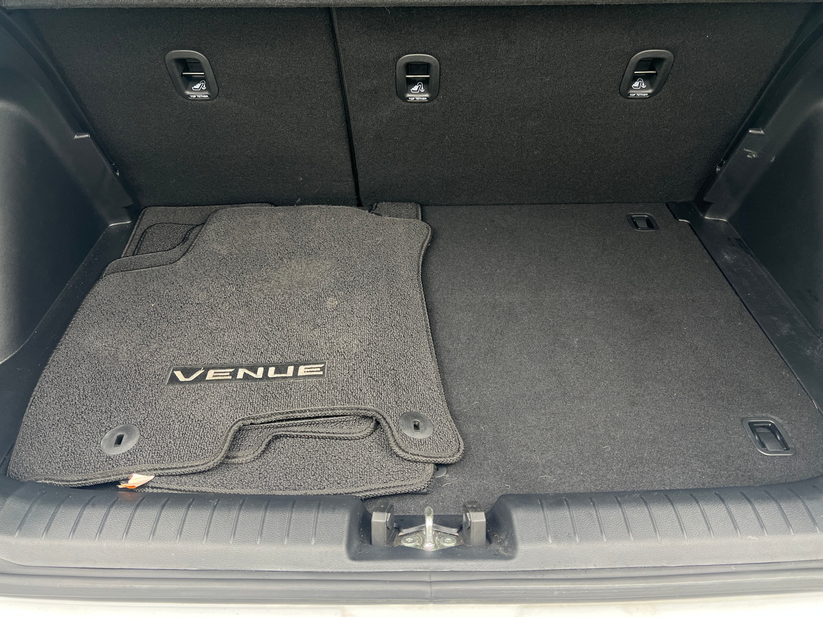 Thumbnail: 2022 Hyundai Venue - 7