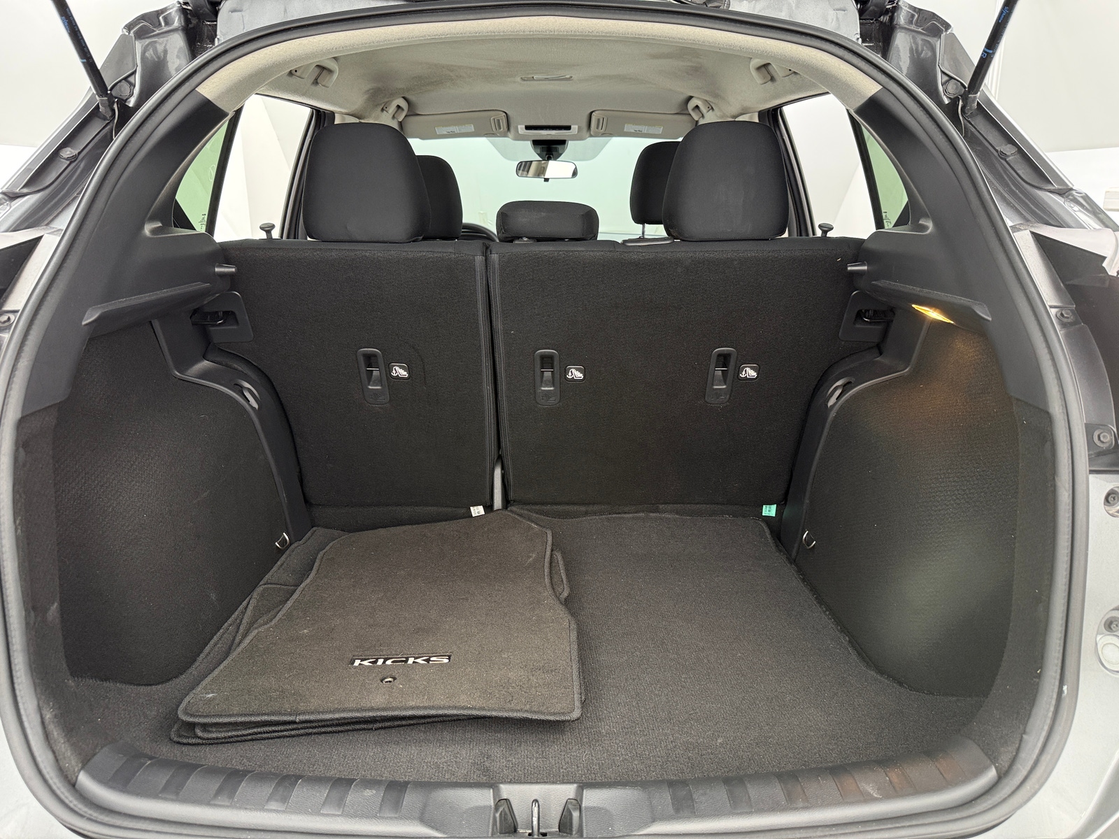 Thumbnail: 2024 Nissan Kicks - 7