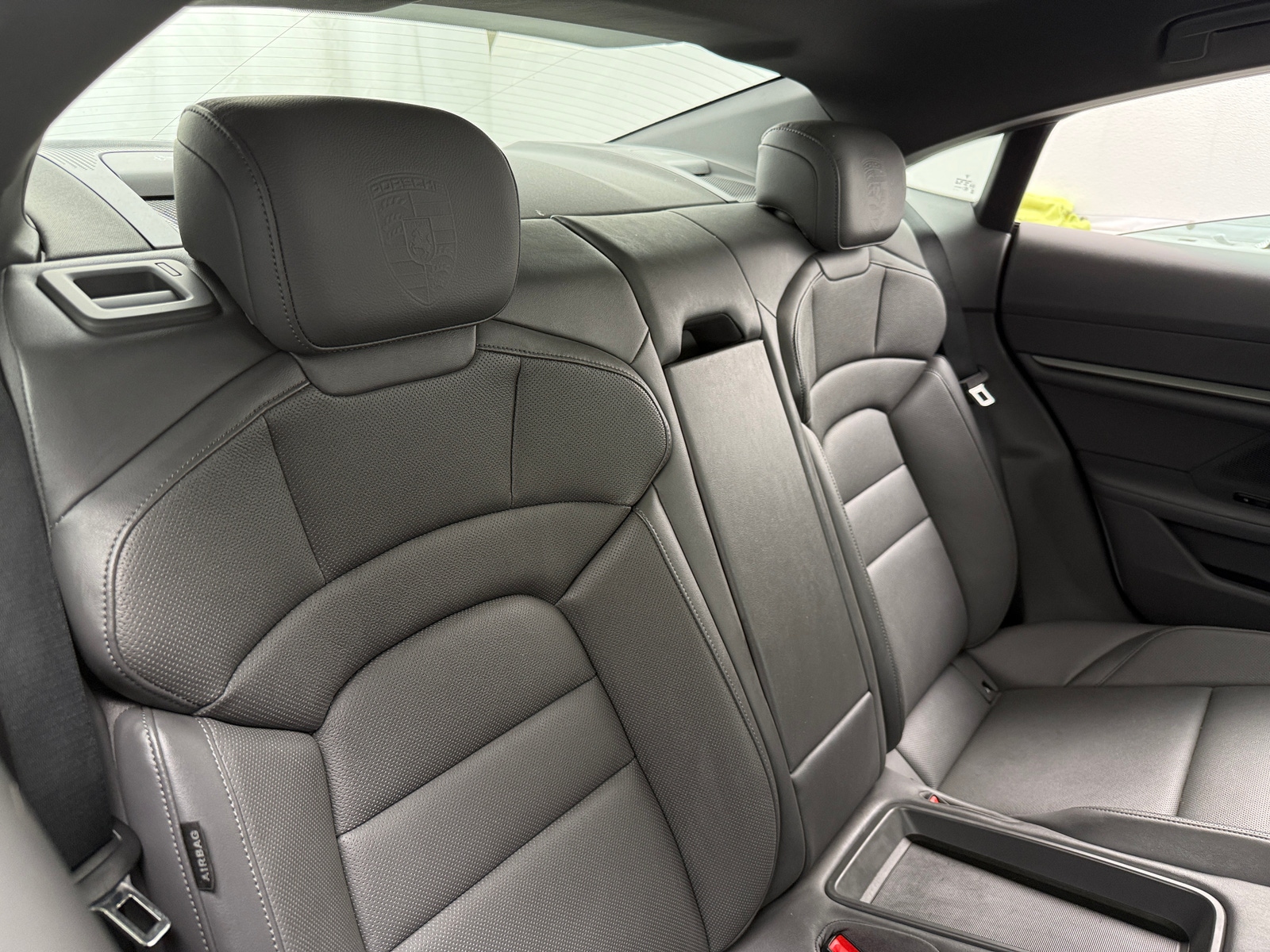 Thumbnail: 2023 Porsche Taycan - 5