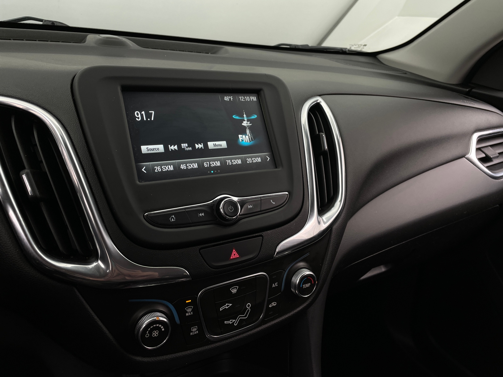 Thumbnail: 2018 Chevrolet Equinox - 4