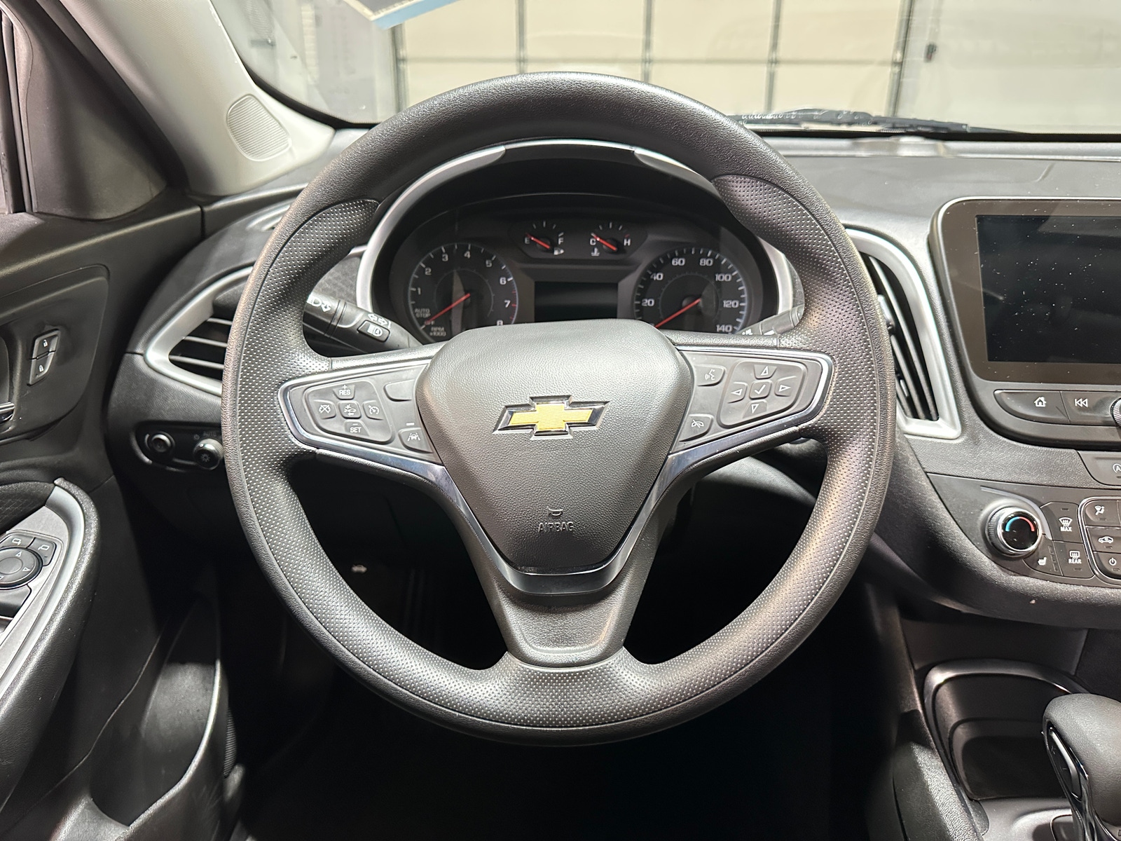 Thumbnail: 2024 Chevrolet Malibu - 5