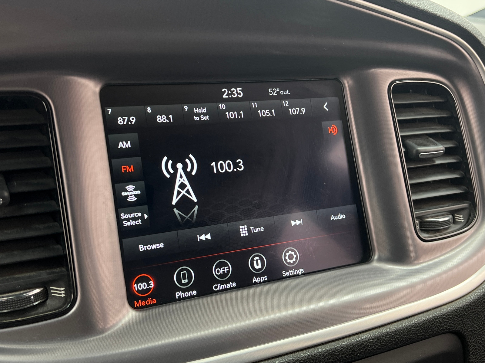 Thumbnail: 2020 Dodge Charger - 4