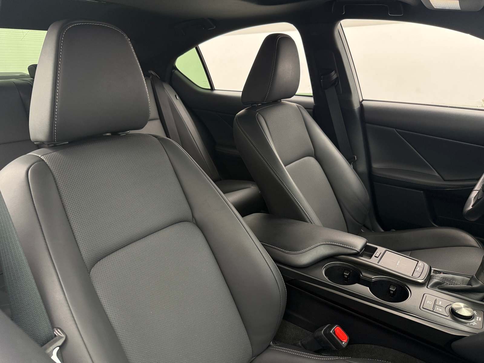 Thumbnail: 2024 Lexus IS - 2