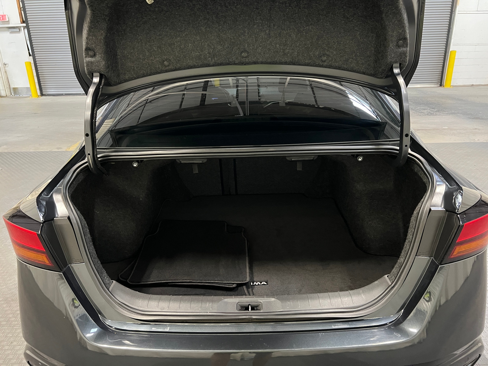 Thumbnail: 2019 Nissan Altima - 7