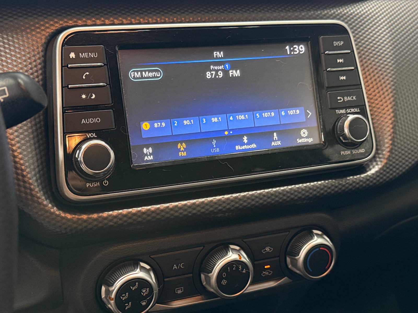 Thumbnail: 2020 Nissan Kicks - 4