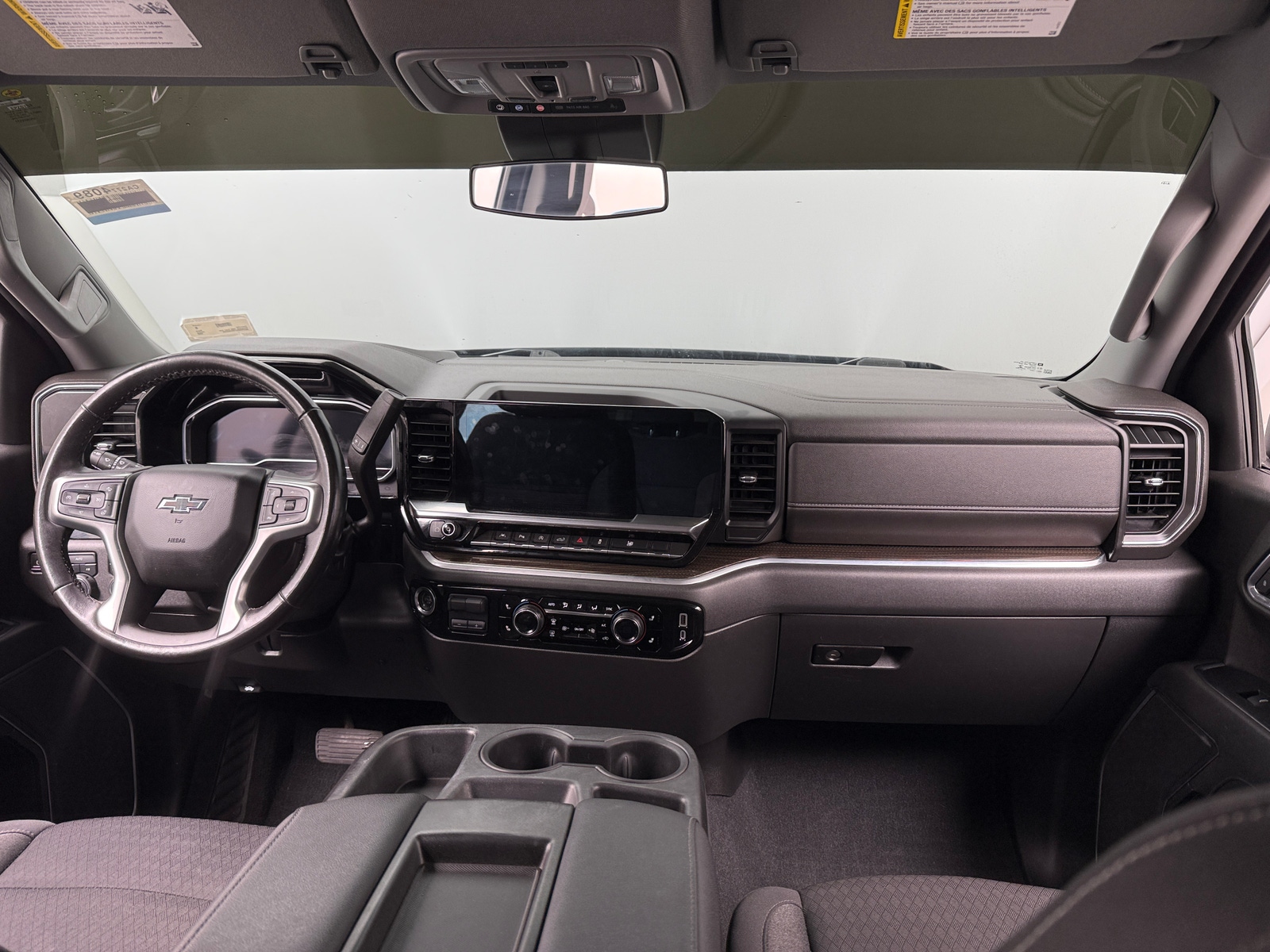 Thumbnail: 2022 Chevrolet Silverado 1500 - 3