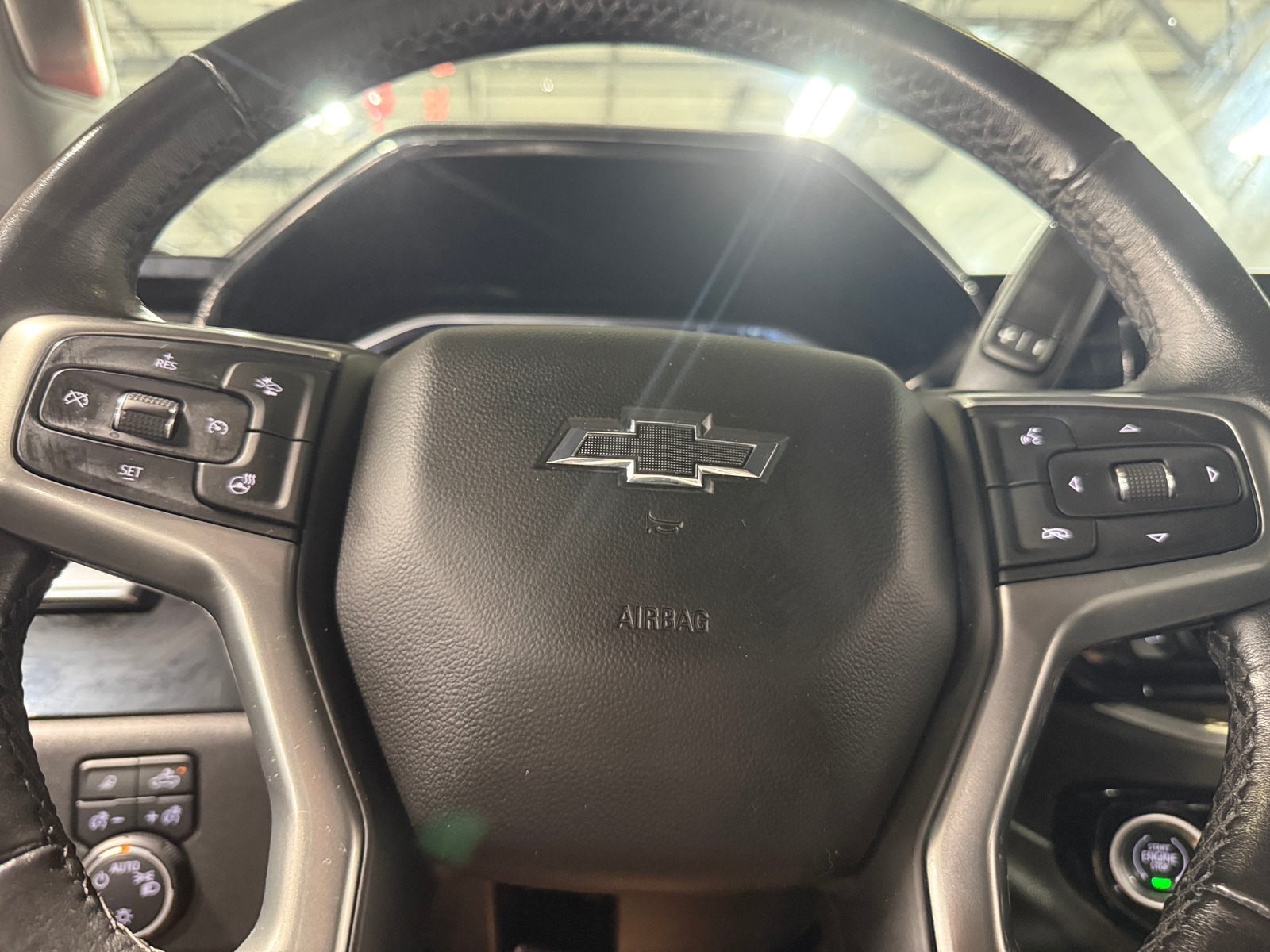 Thumbnail: 2022 Chevrolet Silverado 1500 - 5