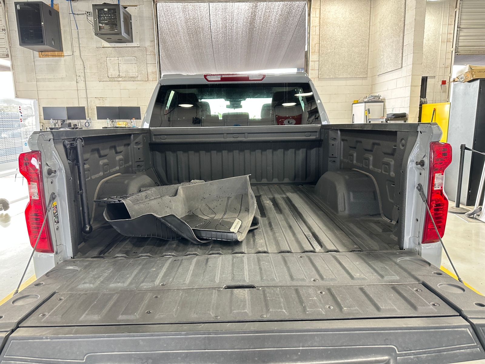 Thumbnail: 2025 Chevrolet Silverado 1500 - 7