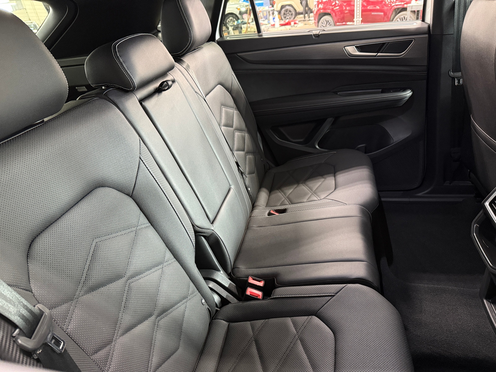 Thumbnail: 2025 Volkswagen Atlas - 5