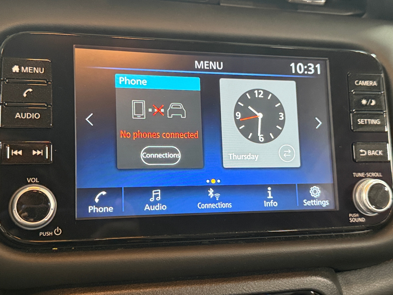 Thumbnail: 2021 Nissan Kicks - 4