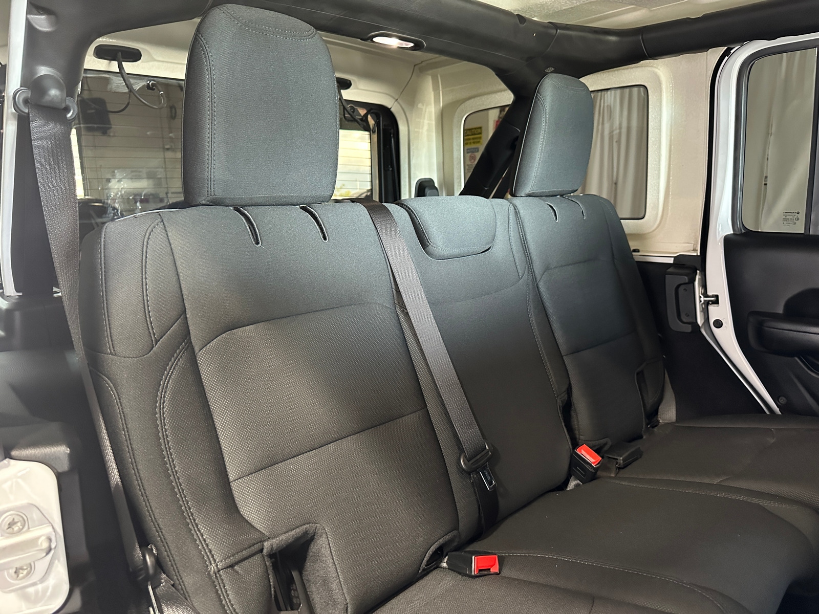 Thumbnail: 2020 Jeep Wrangler - 6