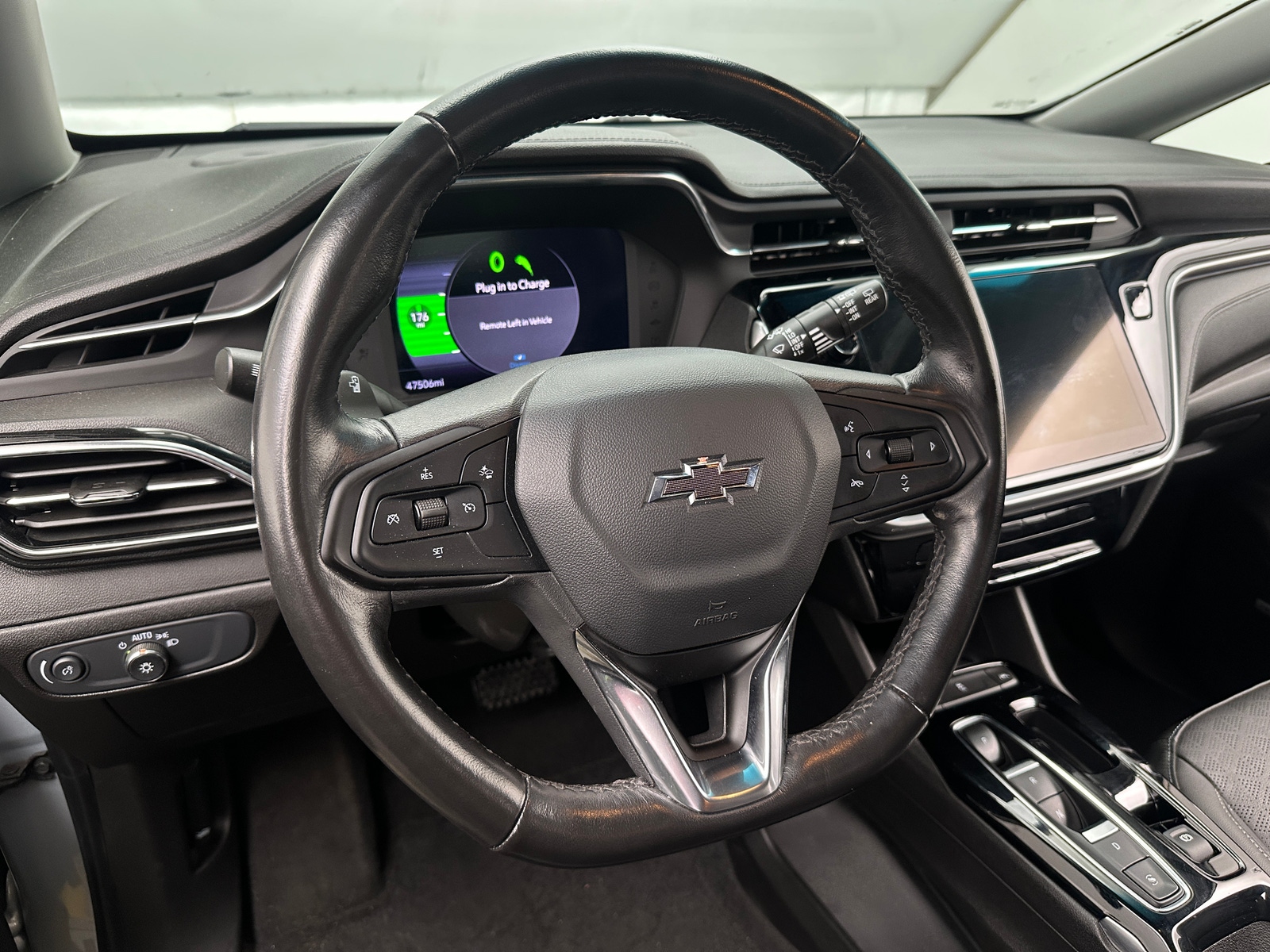 Thumbnail: 2022 Chevrolet Bolt EV - 4