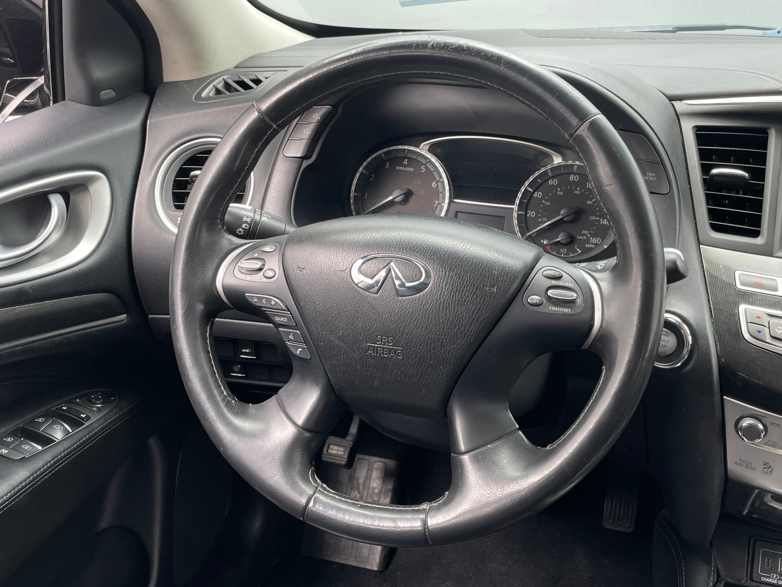 Thumbnail: 2019 INFINITI QX60 - 4