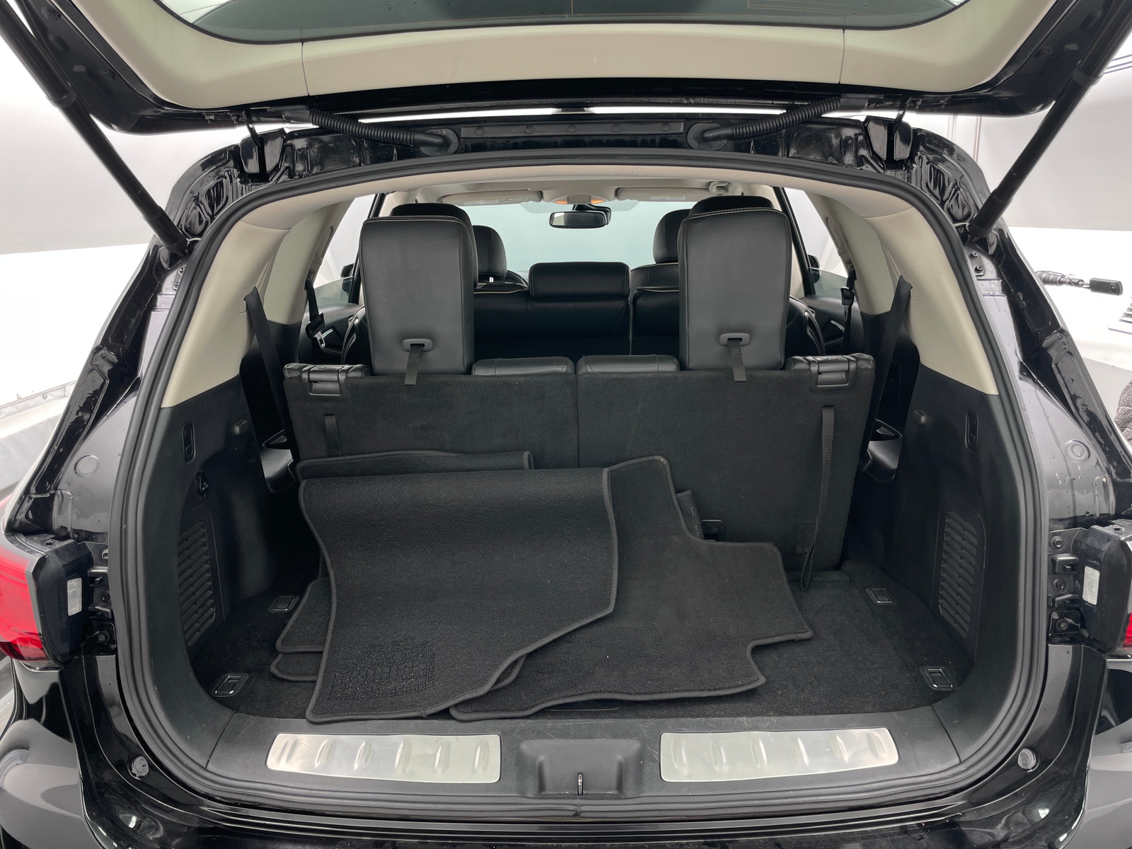 Thumbnail: 2019 INFINITI QX60 - 6