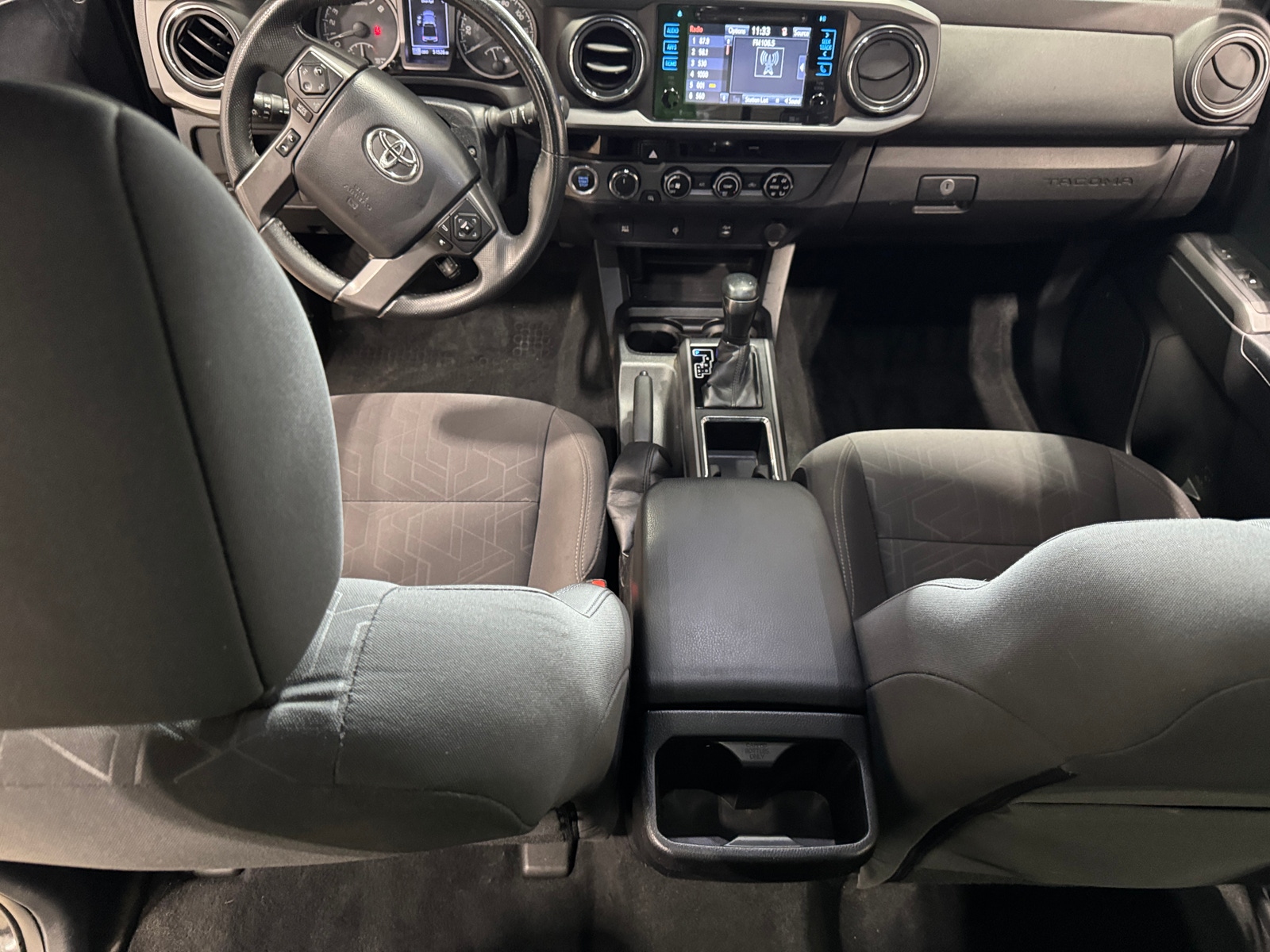 Thumbnail: 2016 Toyota Tacoma - 3