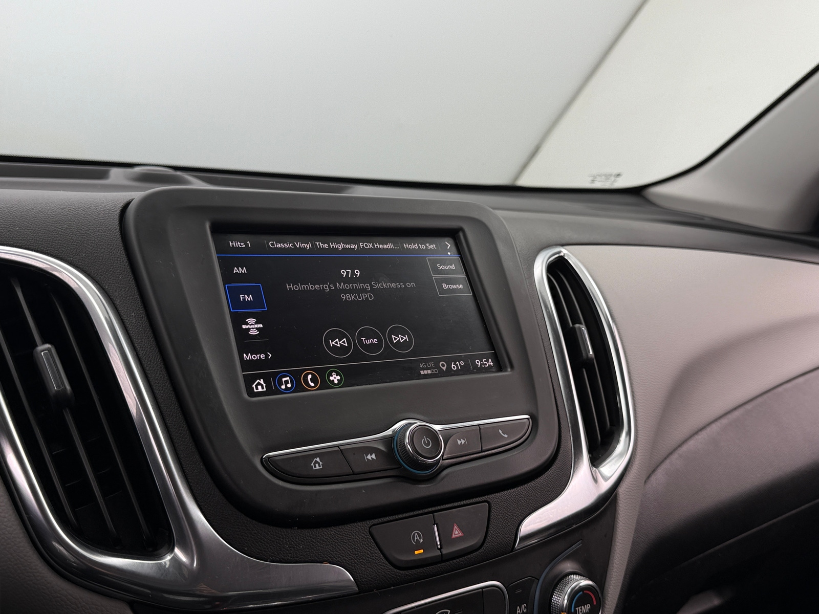 Thumbnail: 2024 Chevrolet Equinox - 4