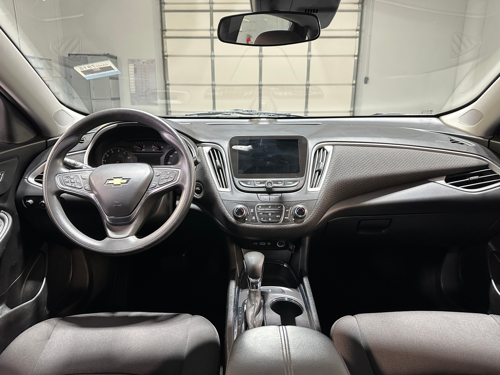 Thumbnail: 2023 Chevrolet Malibu - 3