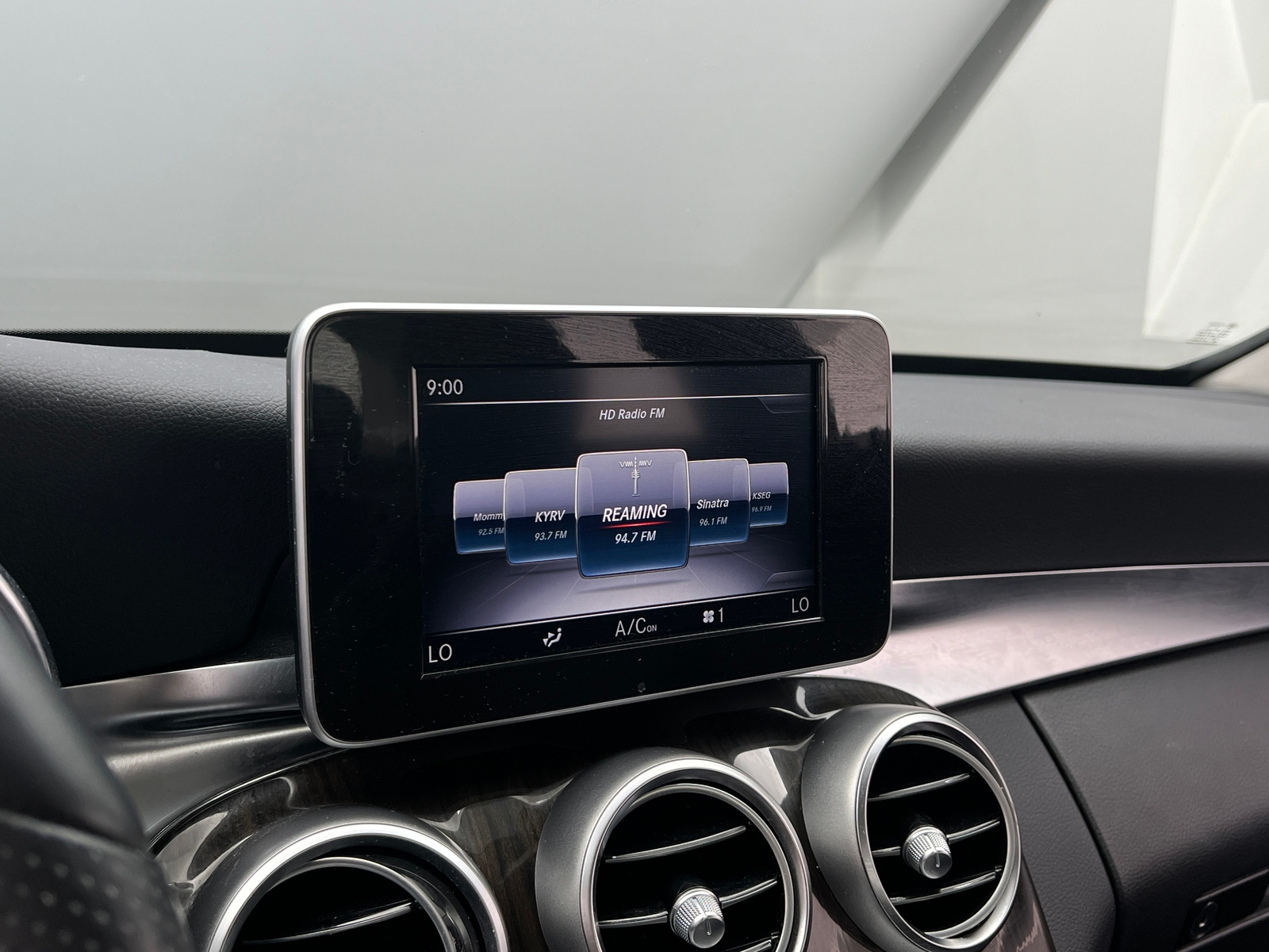 Thumbnail: 2018 Mercedes-Benz C-Class - 3