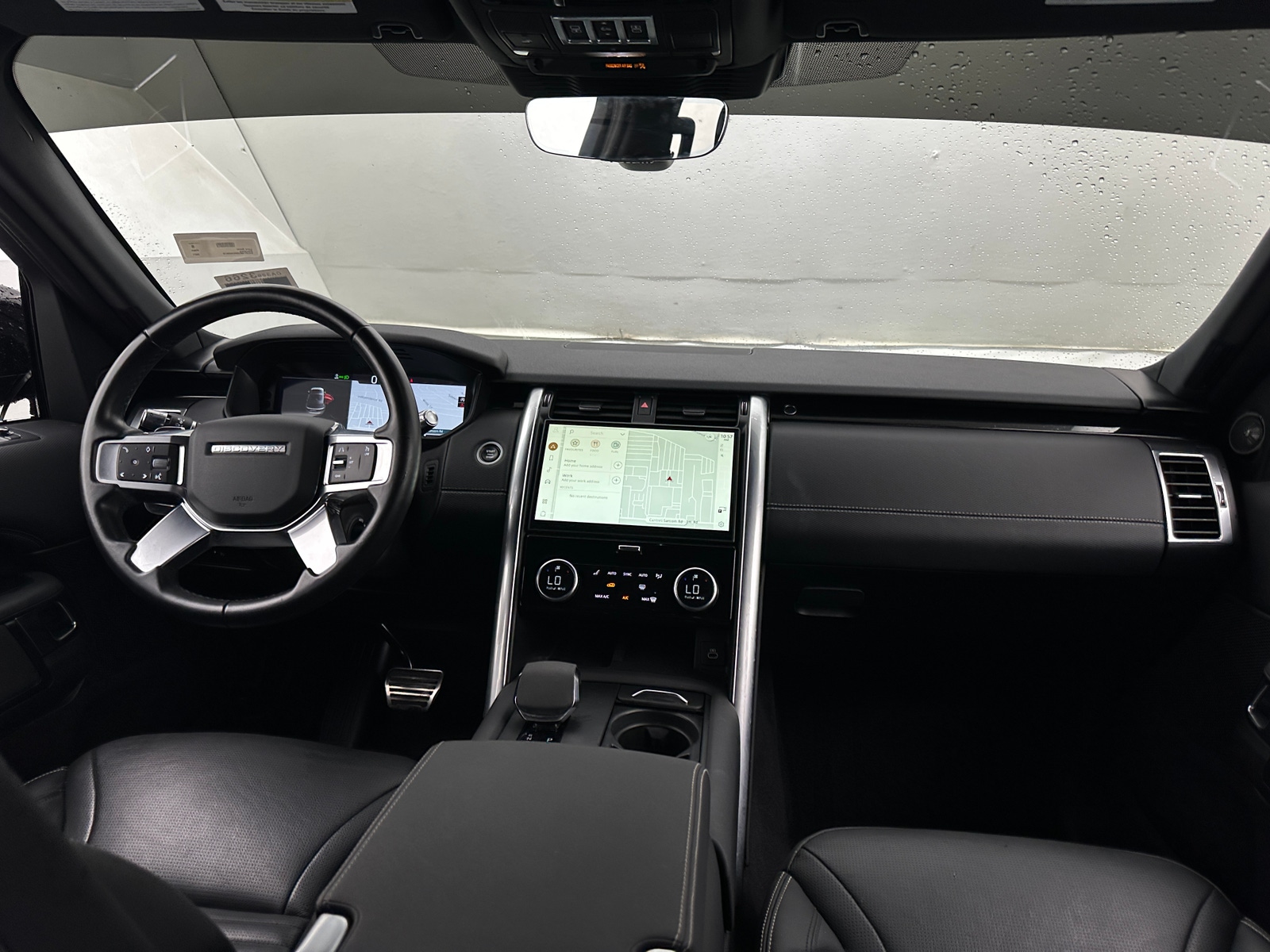 Thumbnail: 2021 Land Rover Discovery - 2