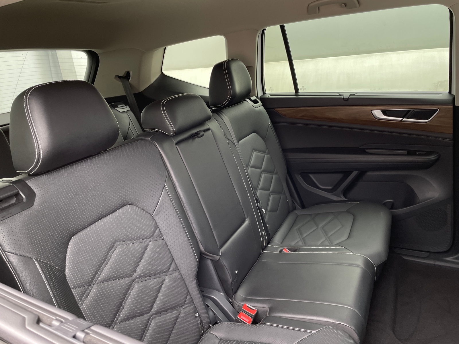 Thumbnail: 2025 Volkswagen Atlas - 5