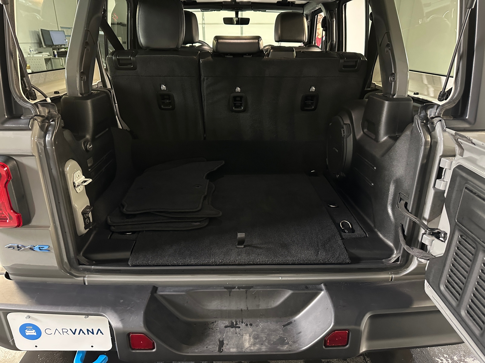 Thumbnail: 2022 Jeep Wrangler - 6