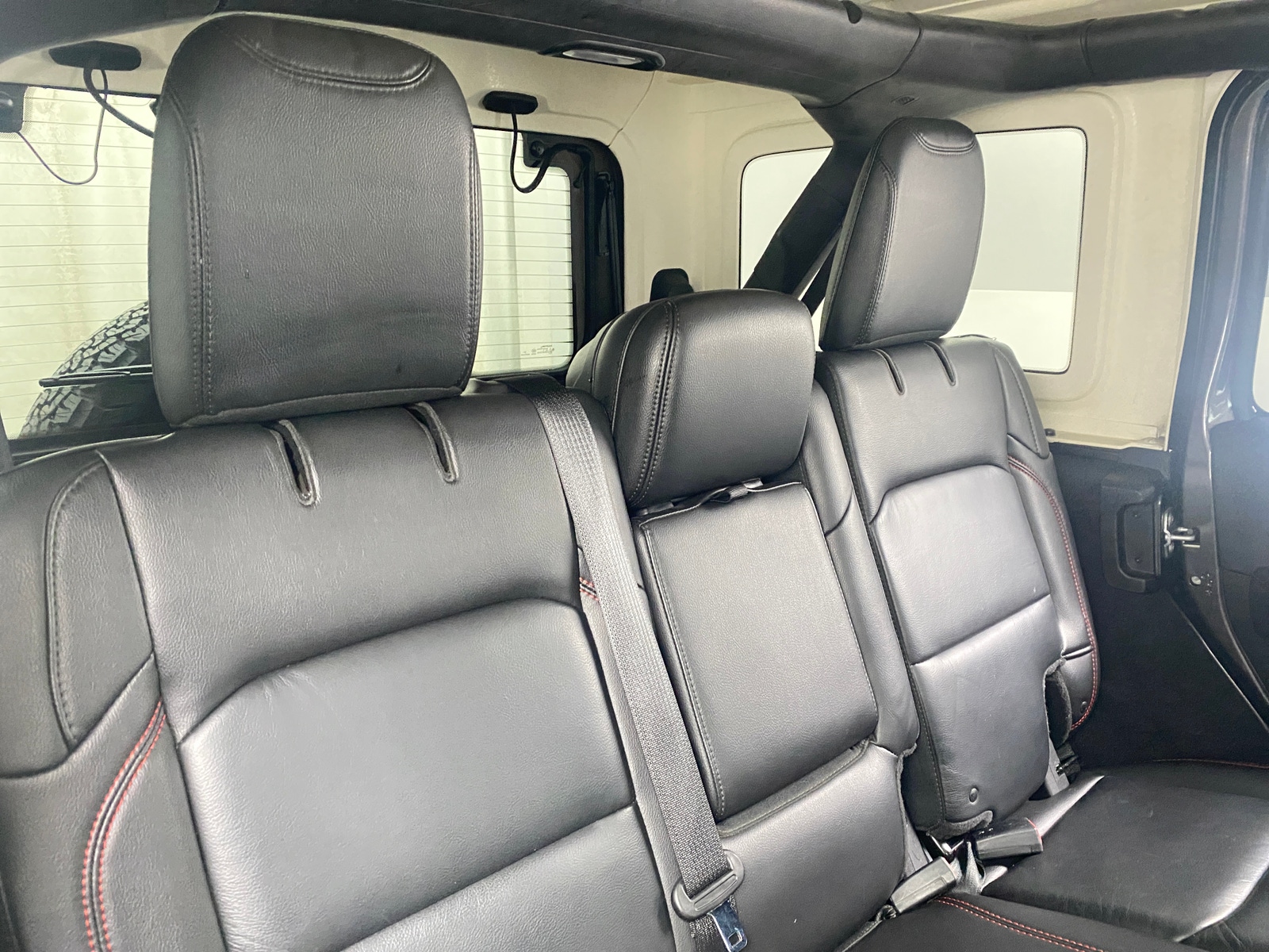 Thumbnail: 2019 Jeep Wrangler - 5