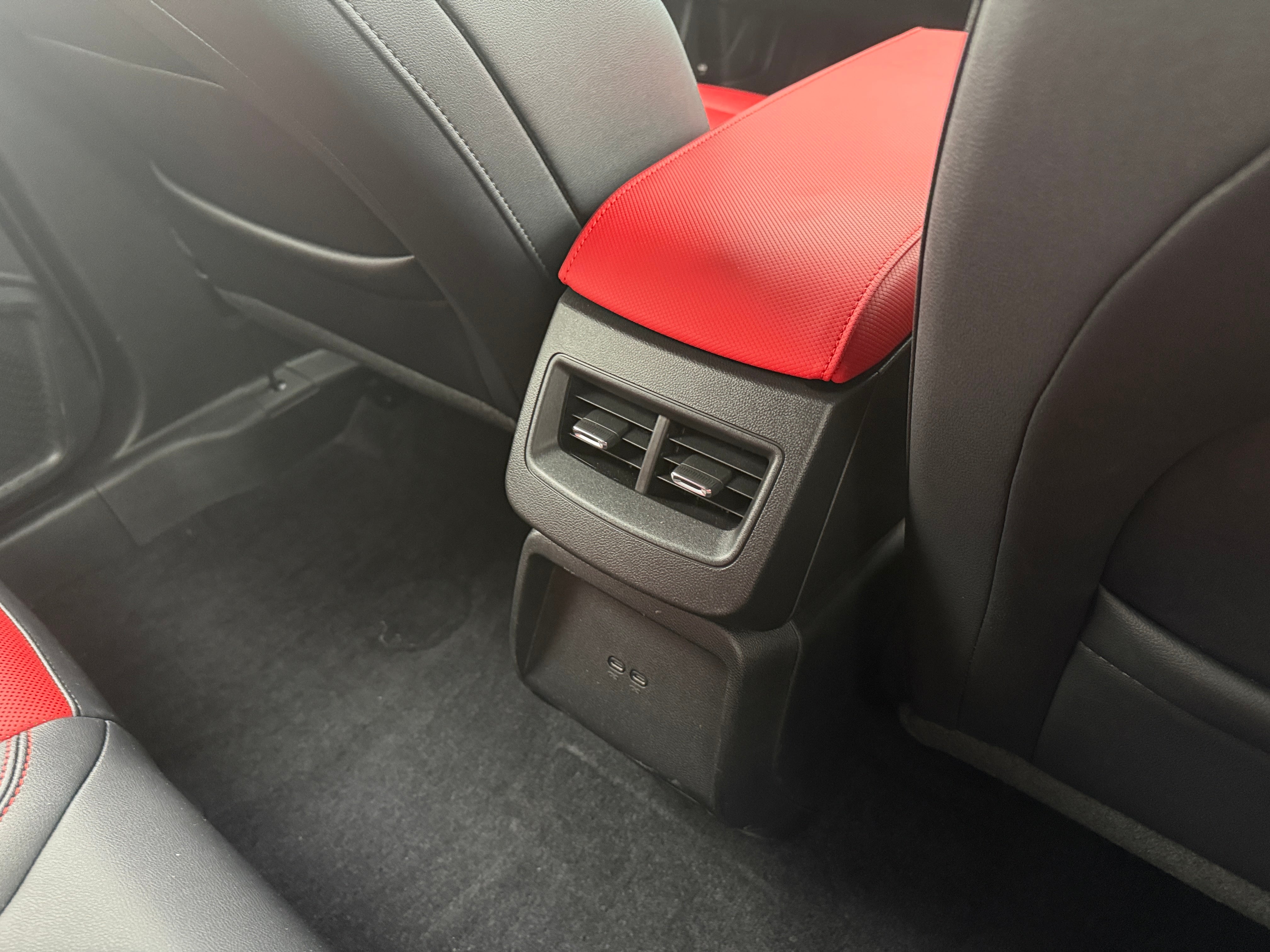 Used 2025 Chevrolet Equinox EV RS with VIN 3GN7DSRP5SS192159 for sale in Oak Creek, WI