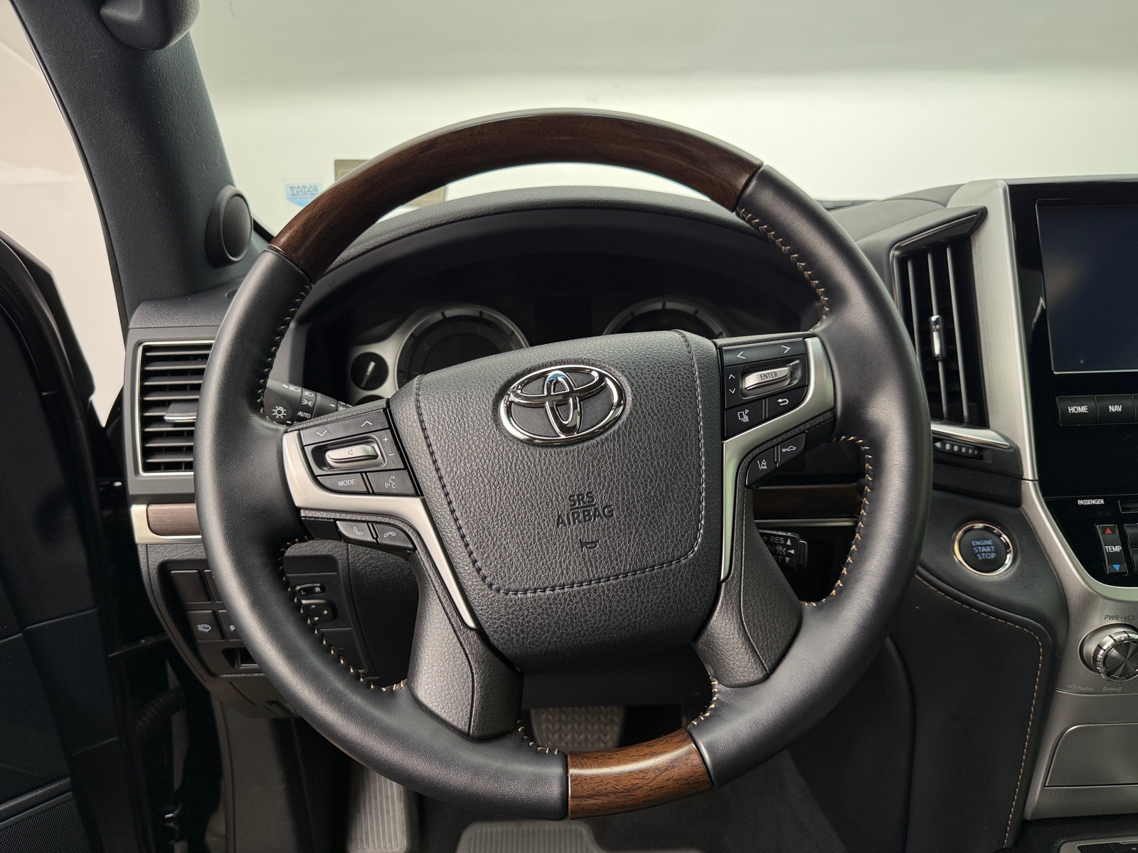 Thumbnail: 2021 Toyota Land Cruiser - 4