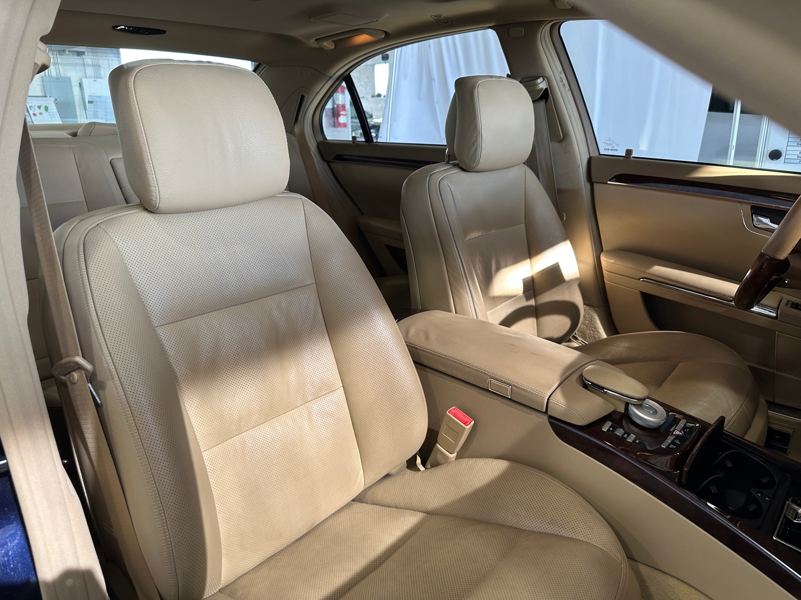 Thumbnail: 2011 Mercedes-Benz S-Class - 2