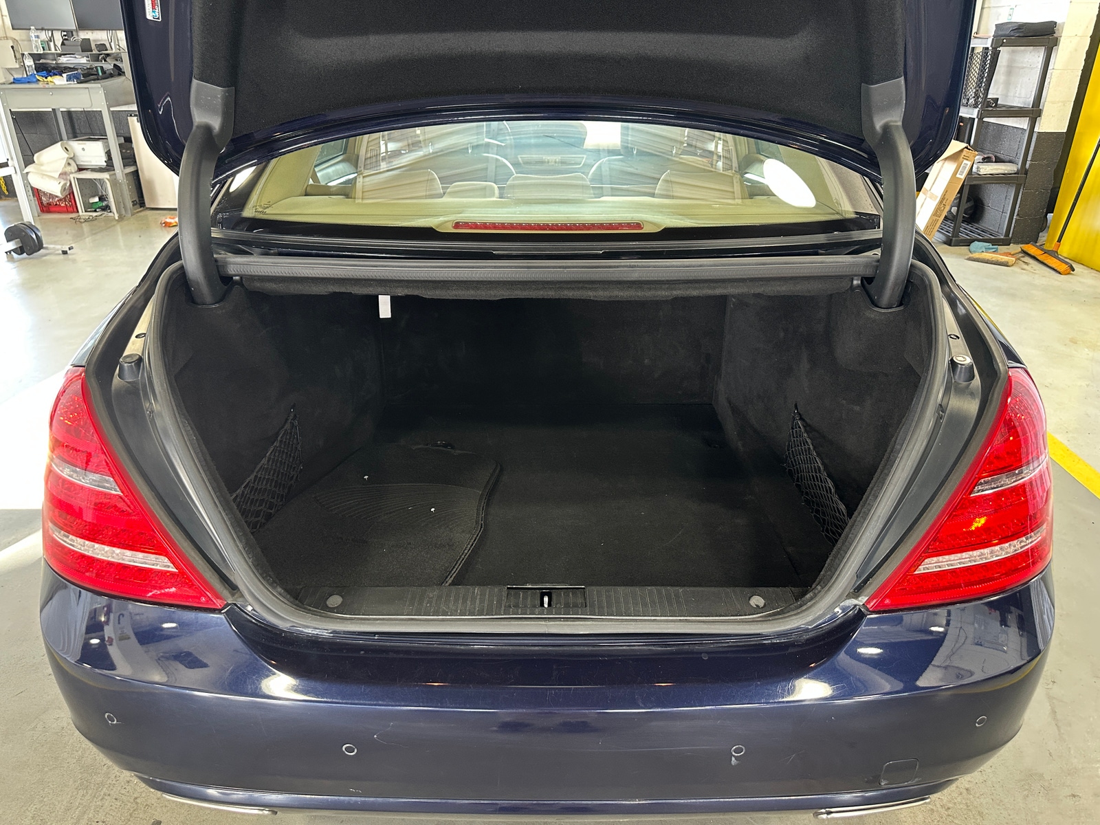 Thumbnail: 2011 Mercedes-Benz S-Class - 7