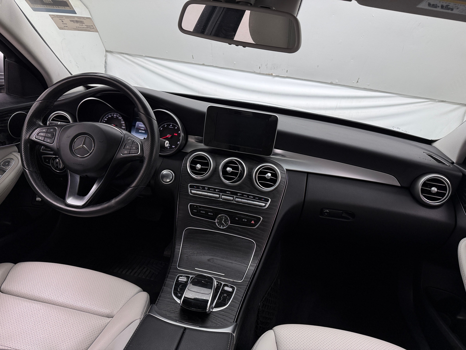 Thumbnail: 2016 Mercedes-Benz C-Class - 2