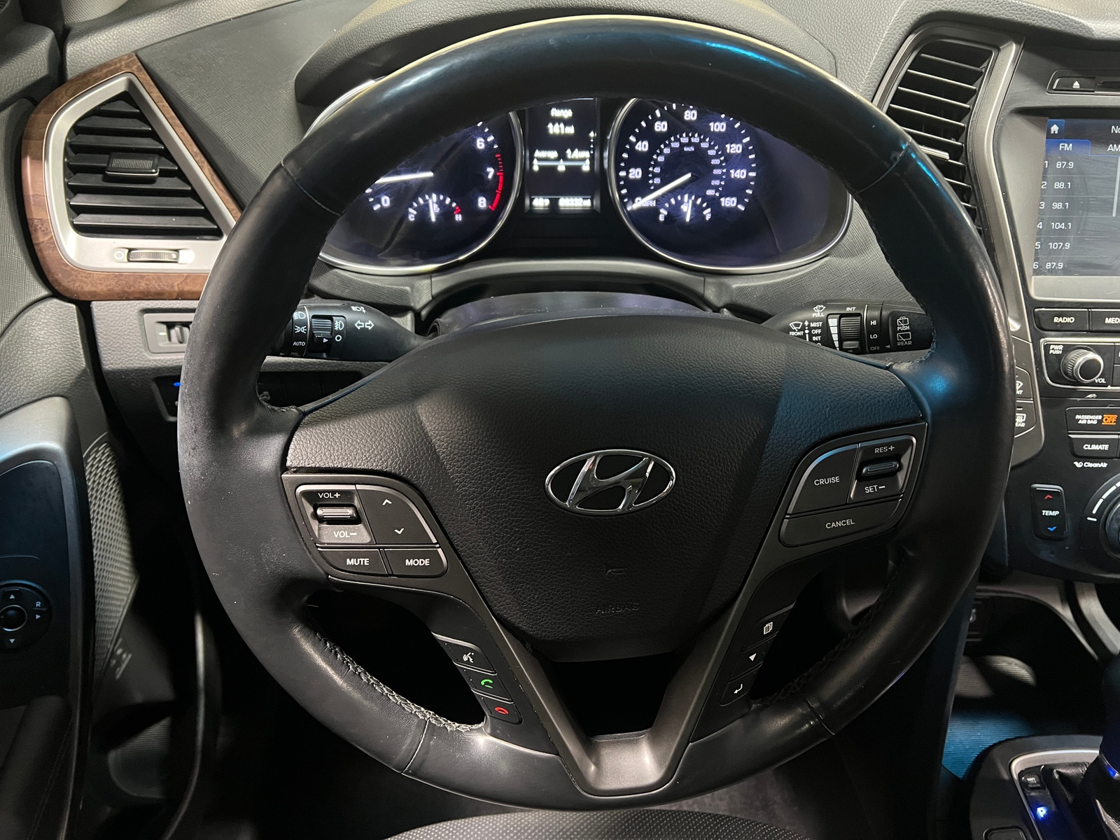 Thumbnail: 2018 Hyundai Santa Fe - 4