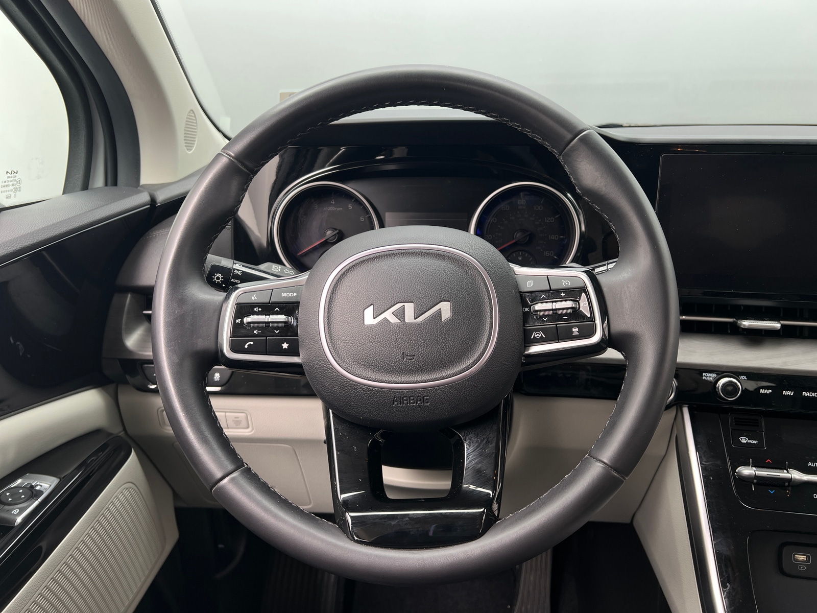 Thumbnail: 2024 Kia Carnival - 4