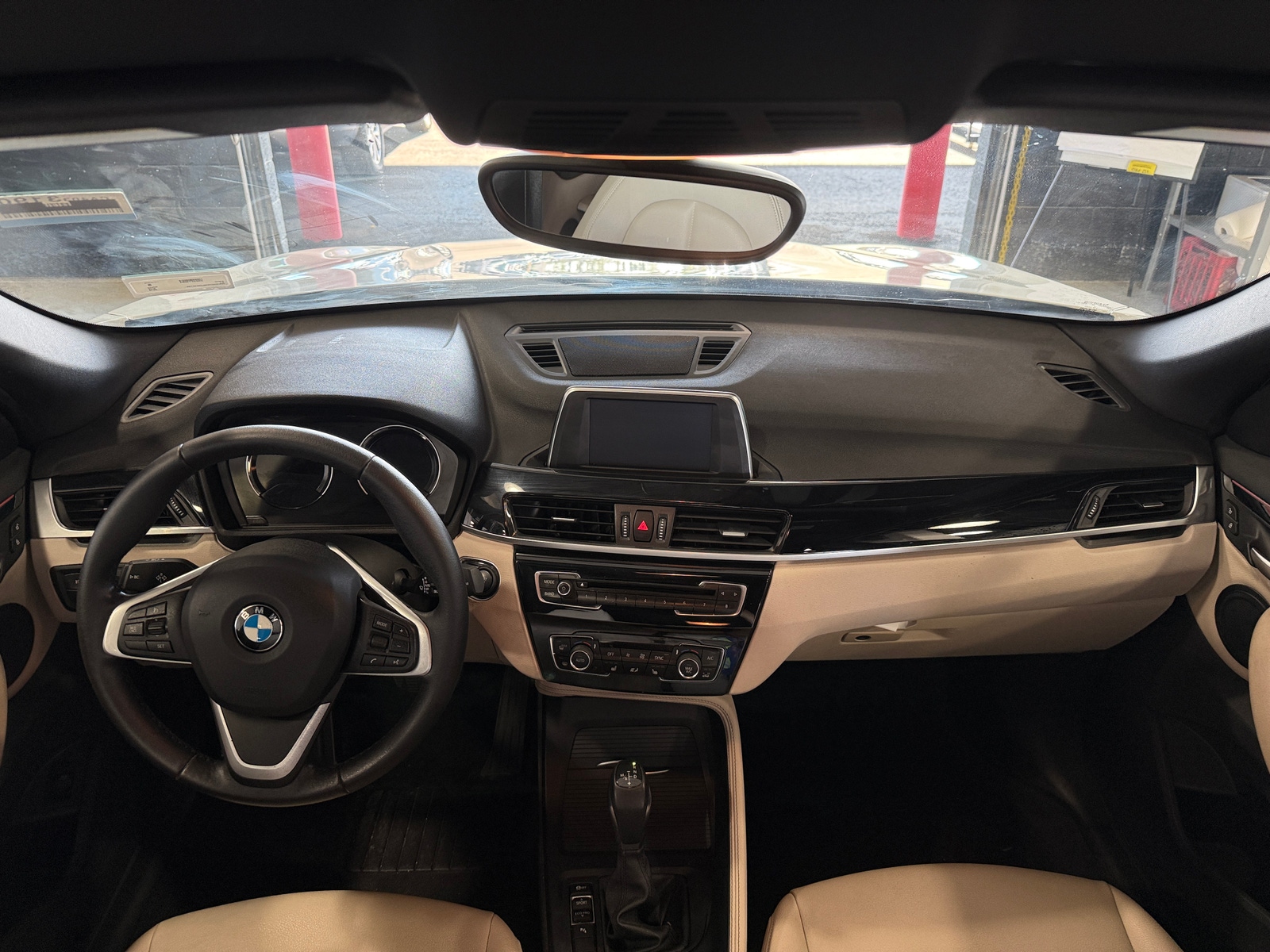 Thumbnail: 2018 BMW X1 - 2