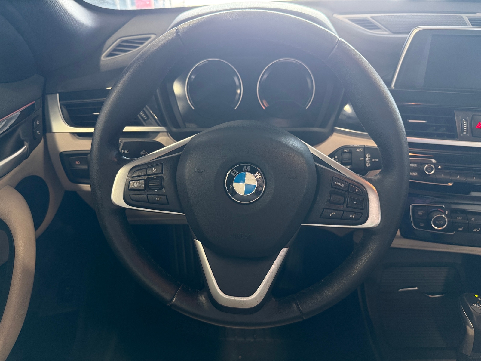 Thumbnail: 2018 BMW X1 - 4