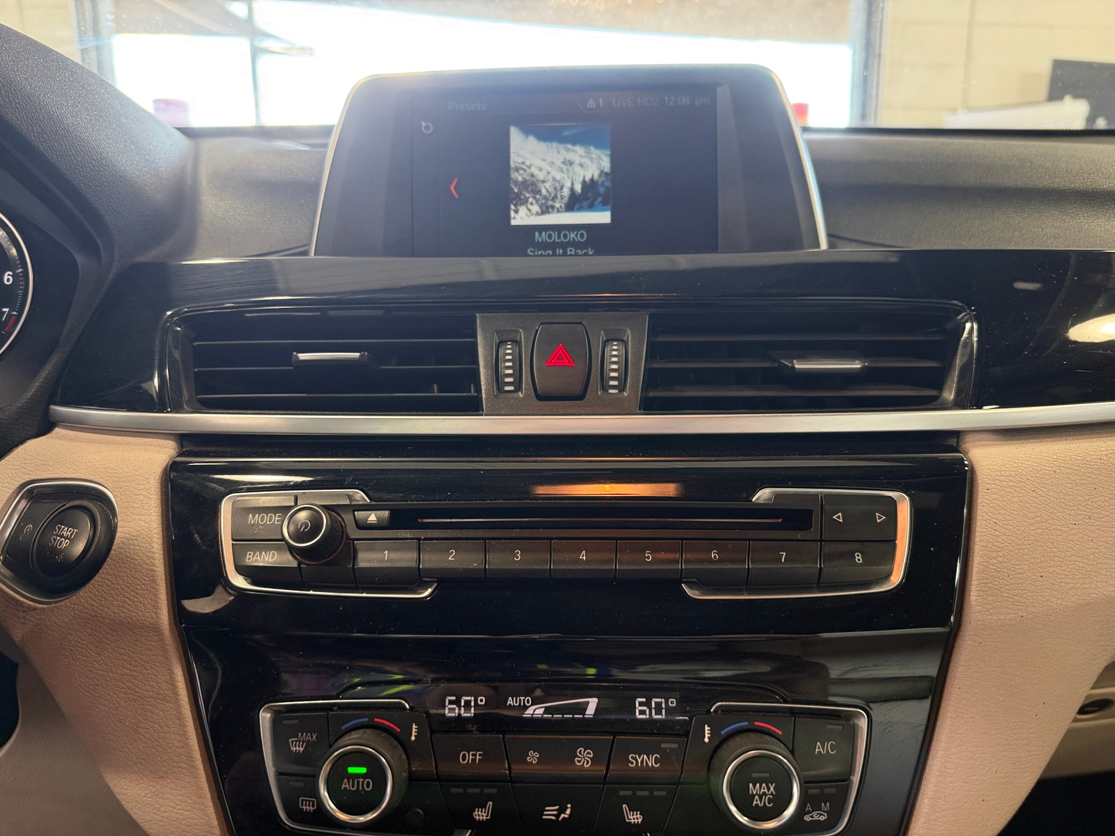 Thumbnail: 2018 BMW X1 - 3