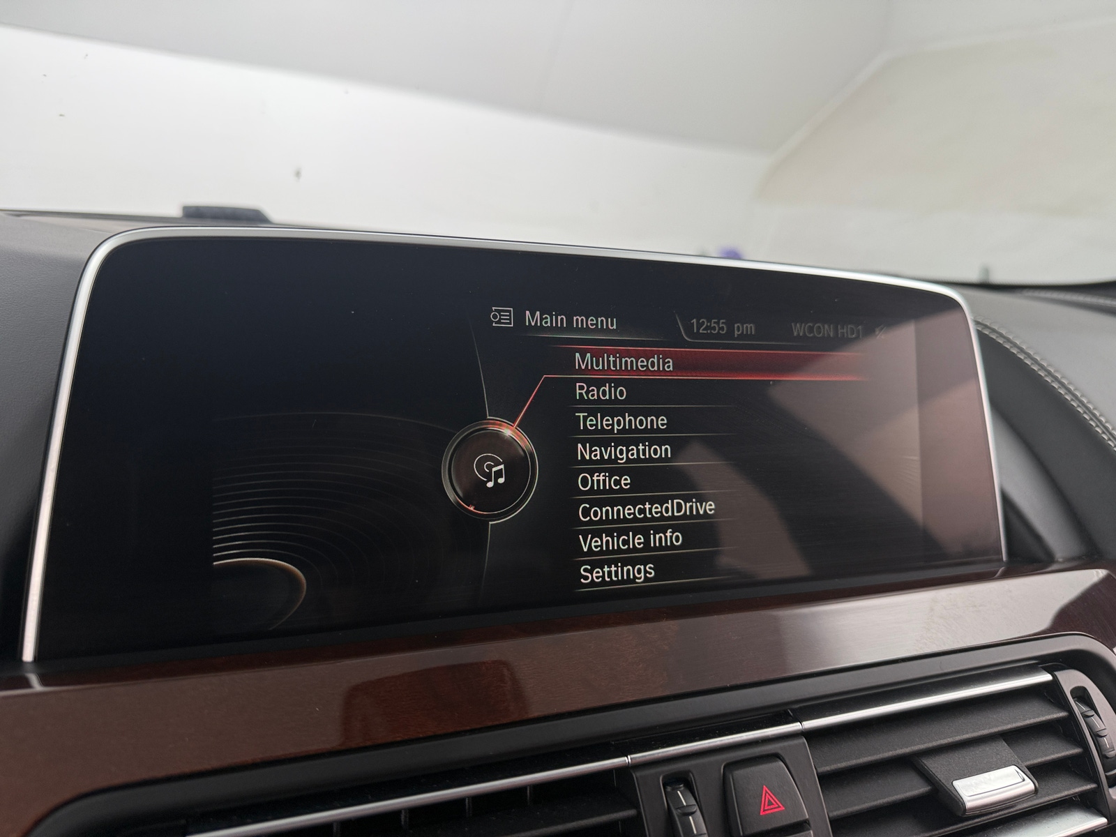 Thumbnail: 2016 BMW 6 Series - 2