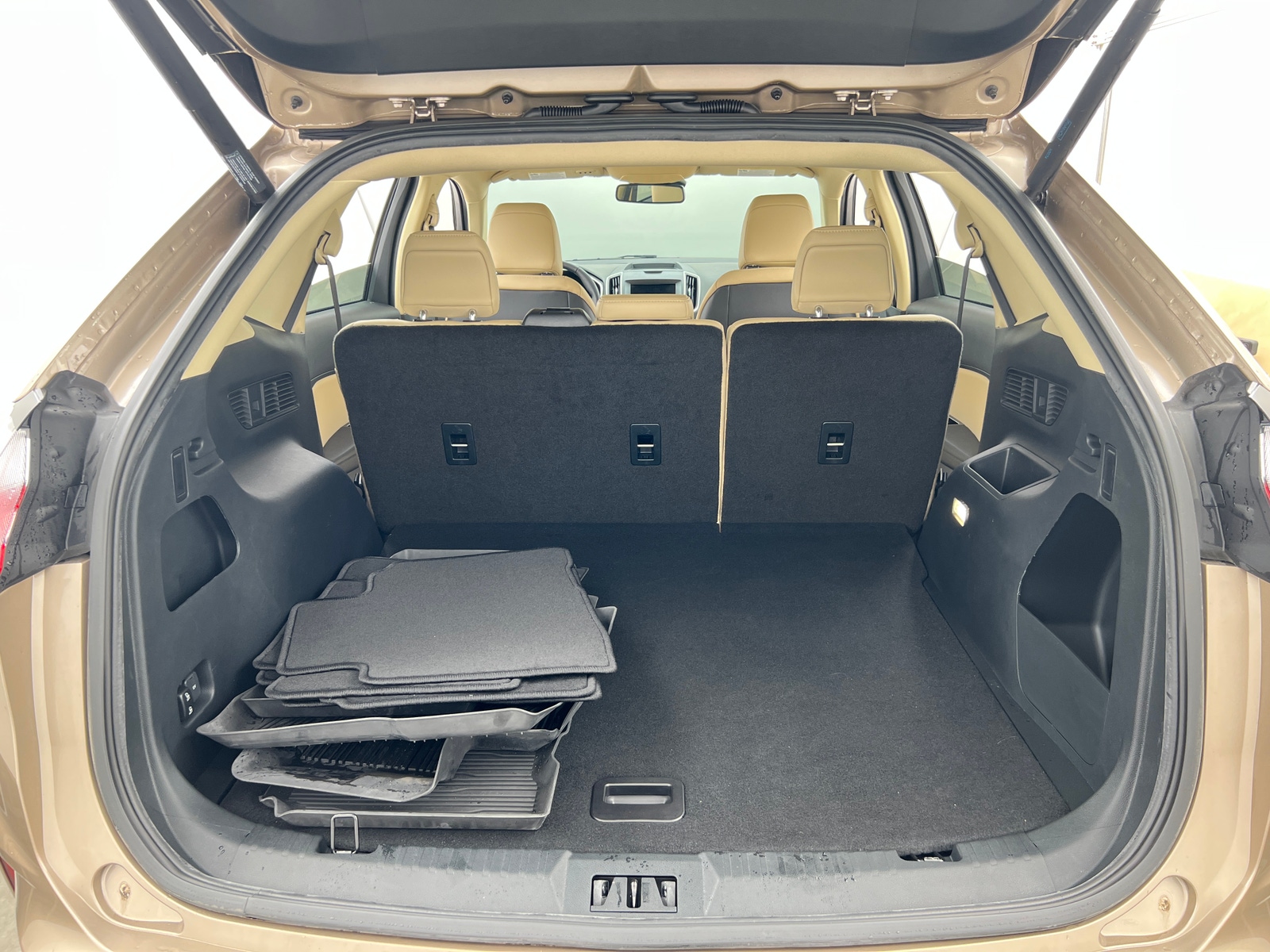 Thumbnail: 2020 Ford Edge - 6