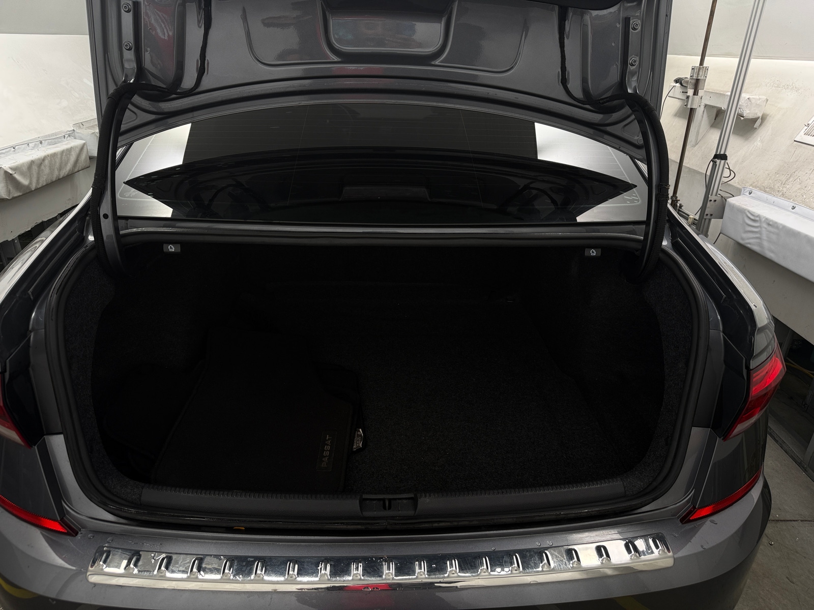 Thumbnail: 2022 Volkswagen Passat - 6