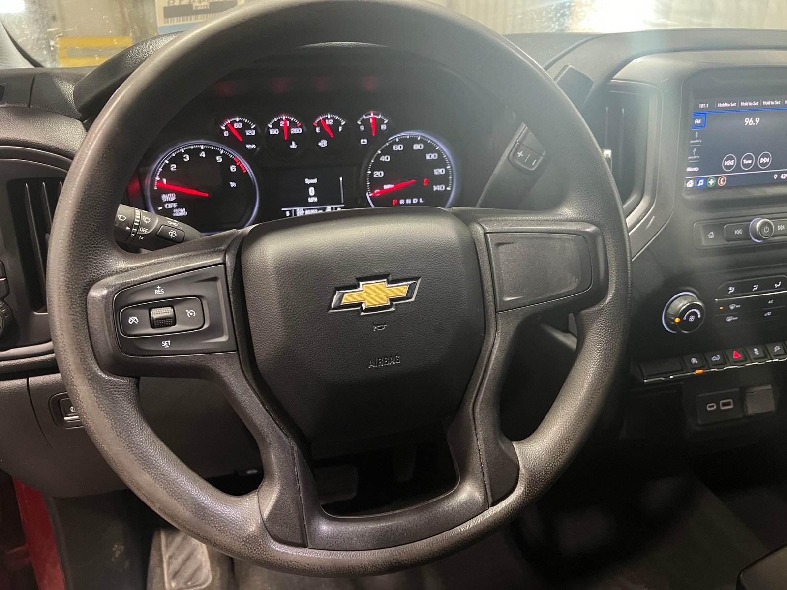 Thumbnail: 2021 Chevrolet Silverado 1500 - 5
