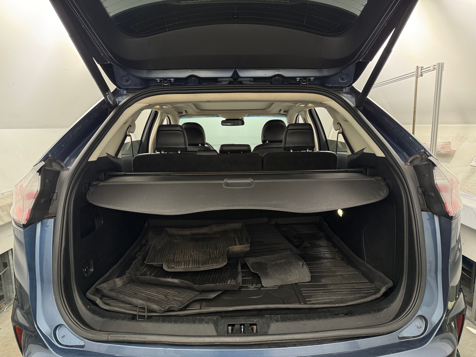 Thumbnail: 2019 Ford Edge - 6