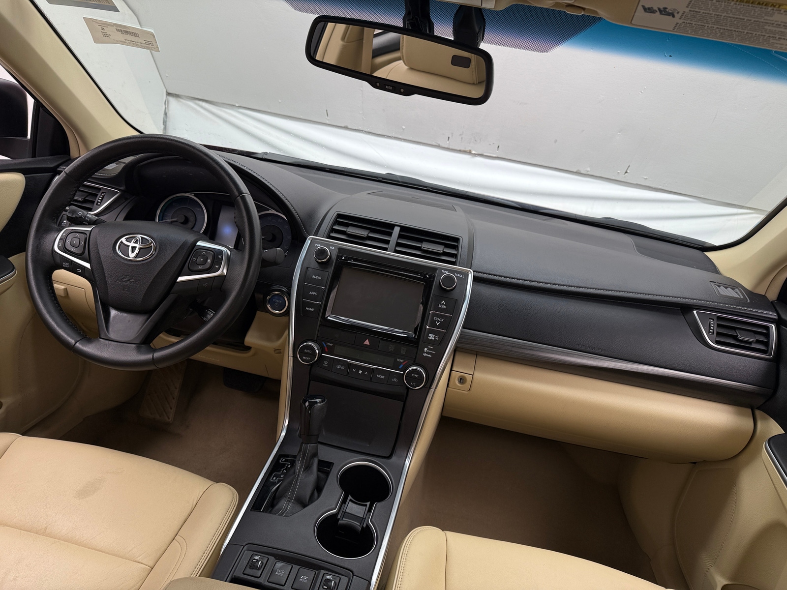 Thumbnail: 2015 Toyota Camry - 2