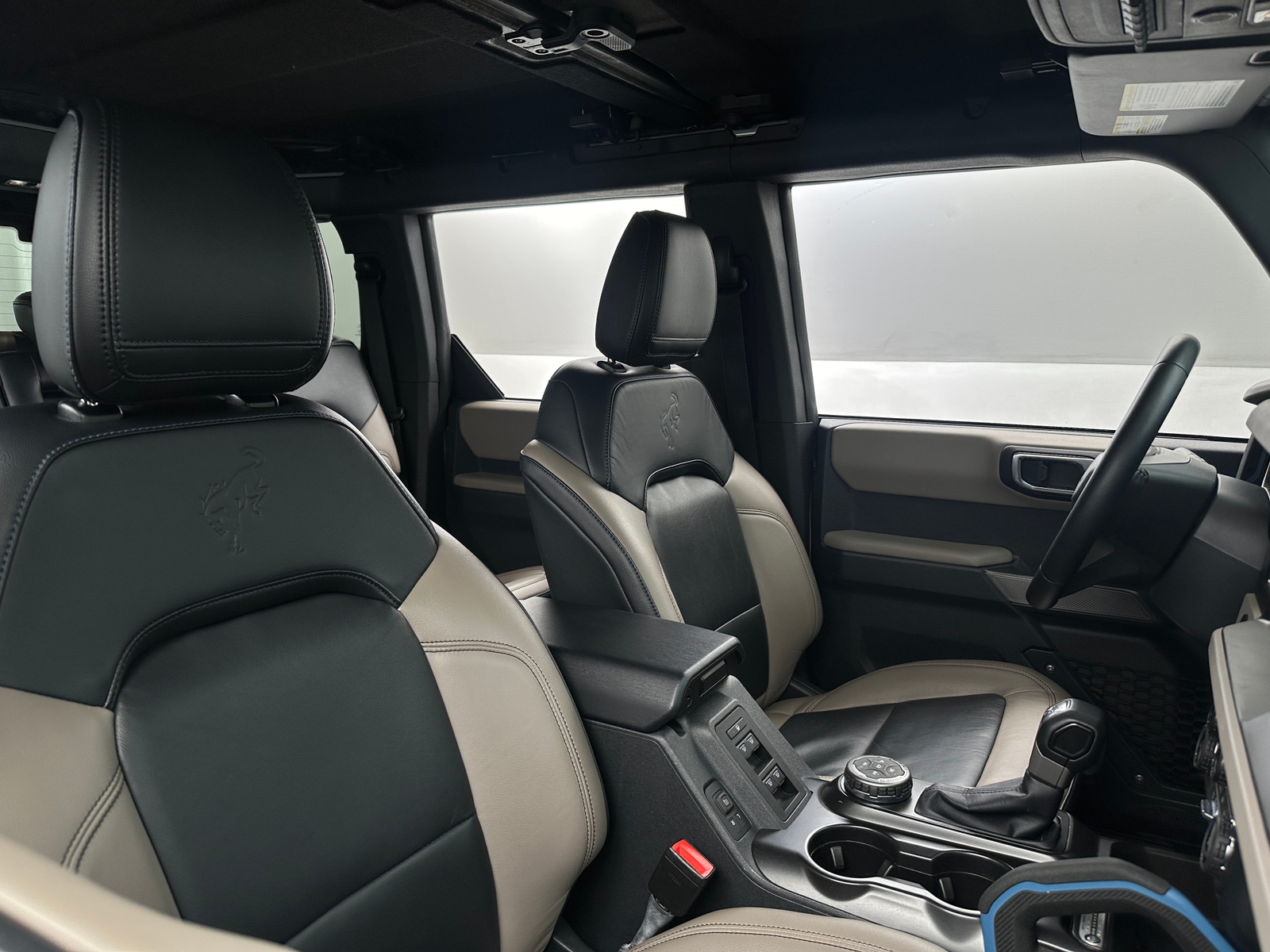 Thumbnail: 2022 Ford Bronco - 6