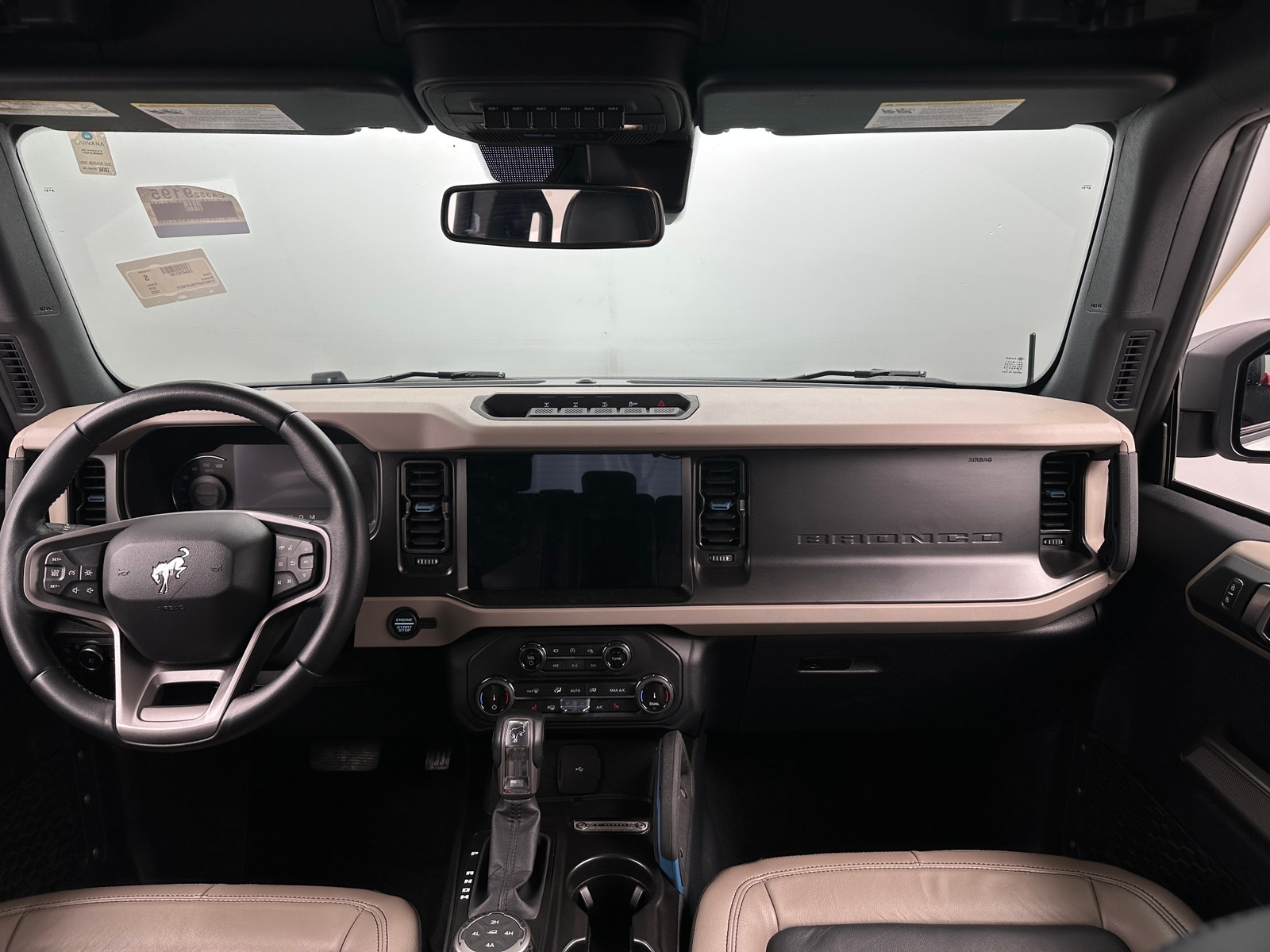 Thumbnail: 2022 Ford Bronco - 3