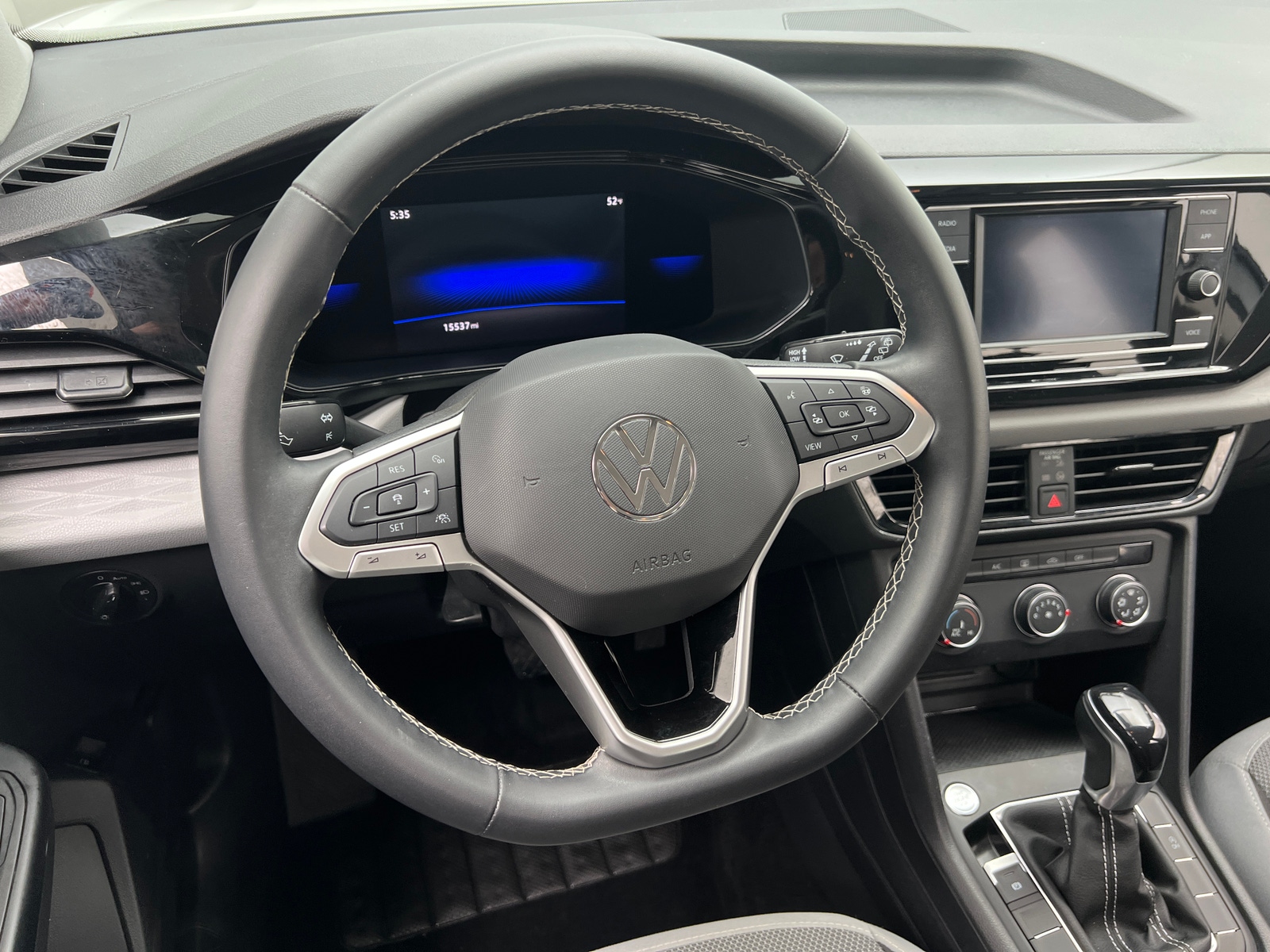 Thumbnail: 2022 Volkswagen Taos - 5