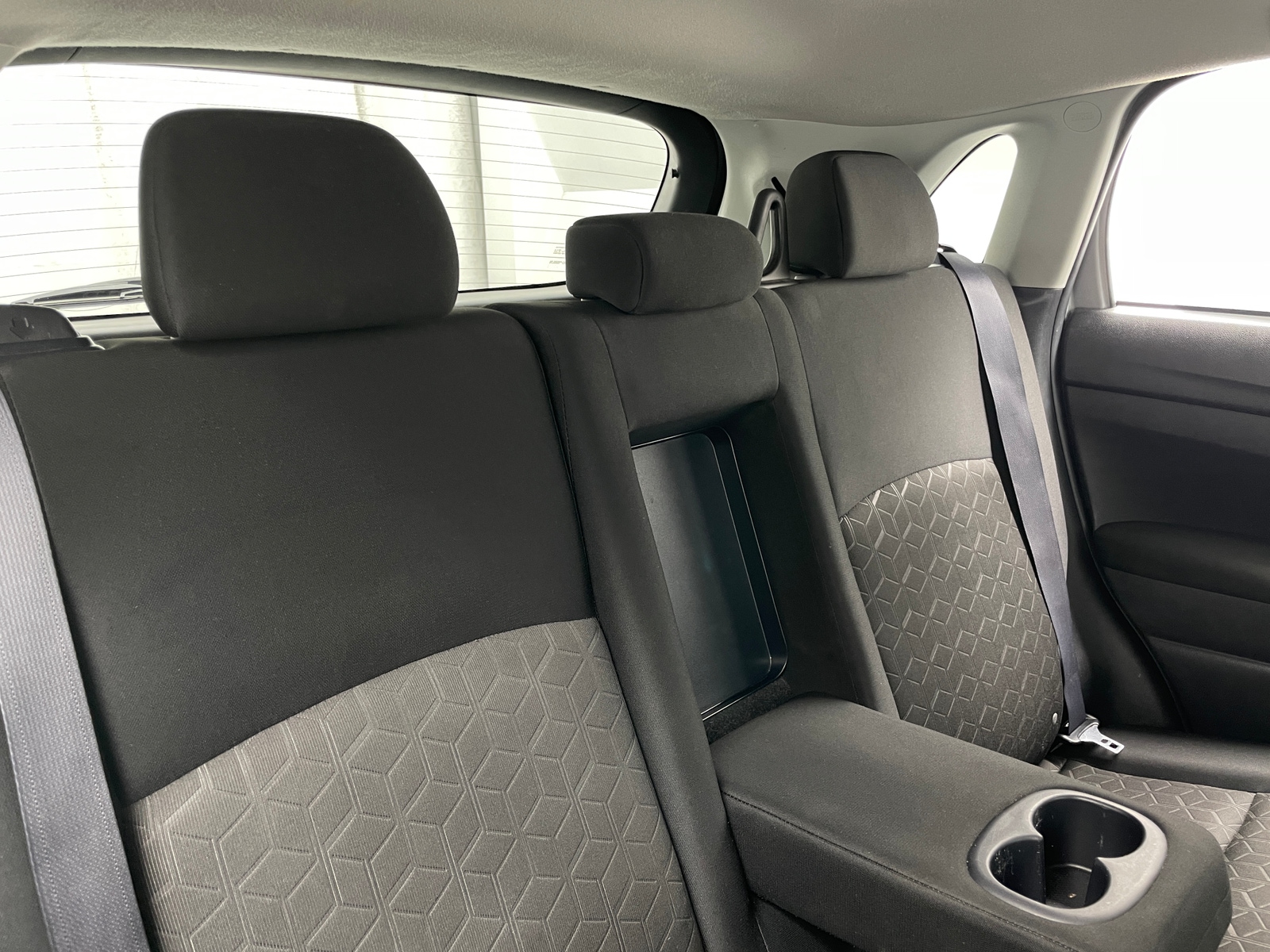 Thumbnail: 2021 Mitsubishi Outlander Sport - 6