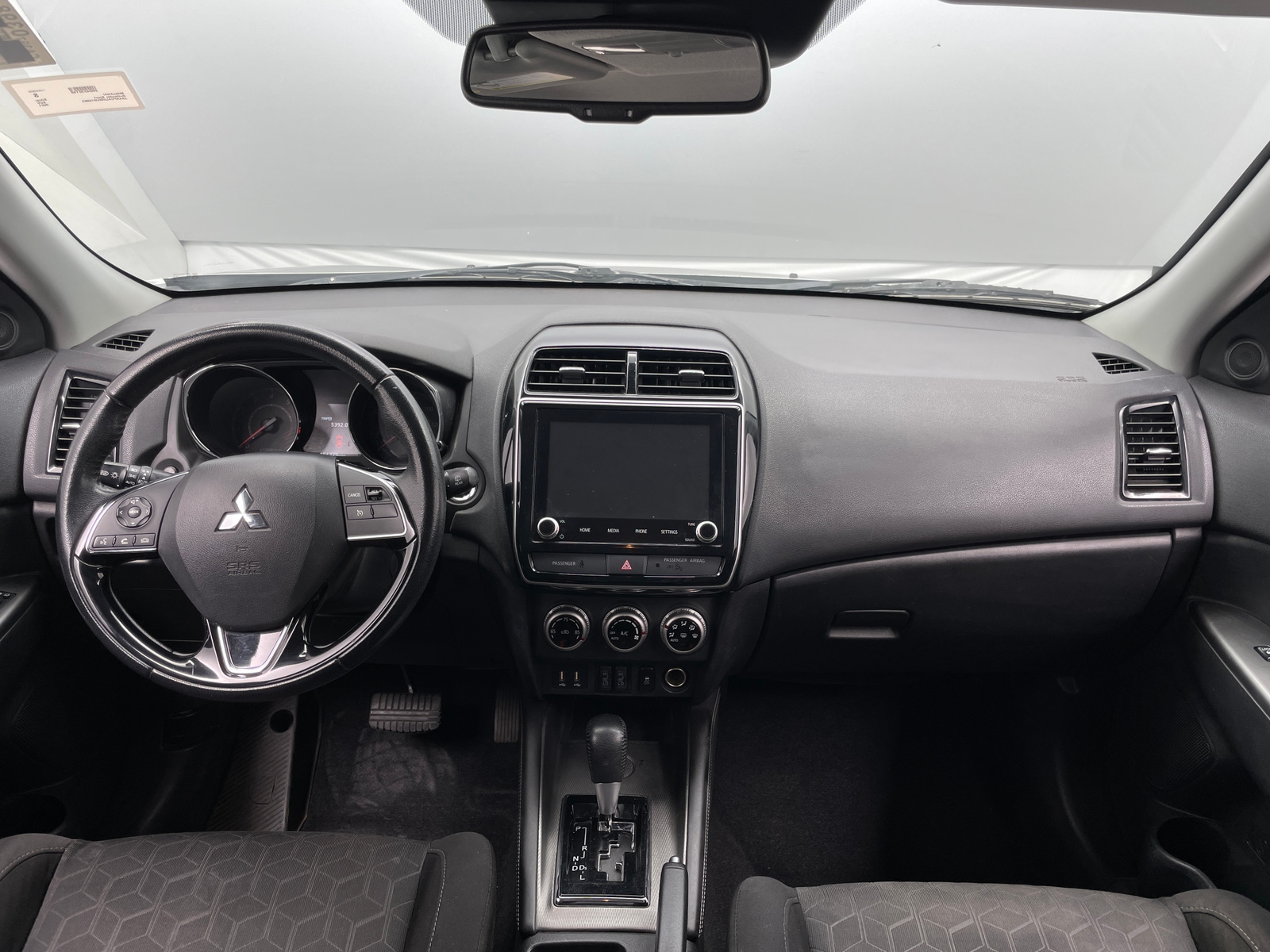 Thumbnail: 2021 Mitsubishi Outlander Sport - 3