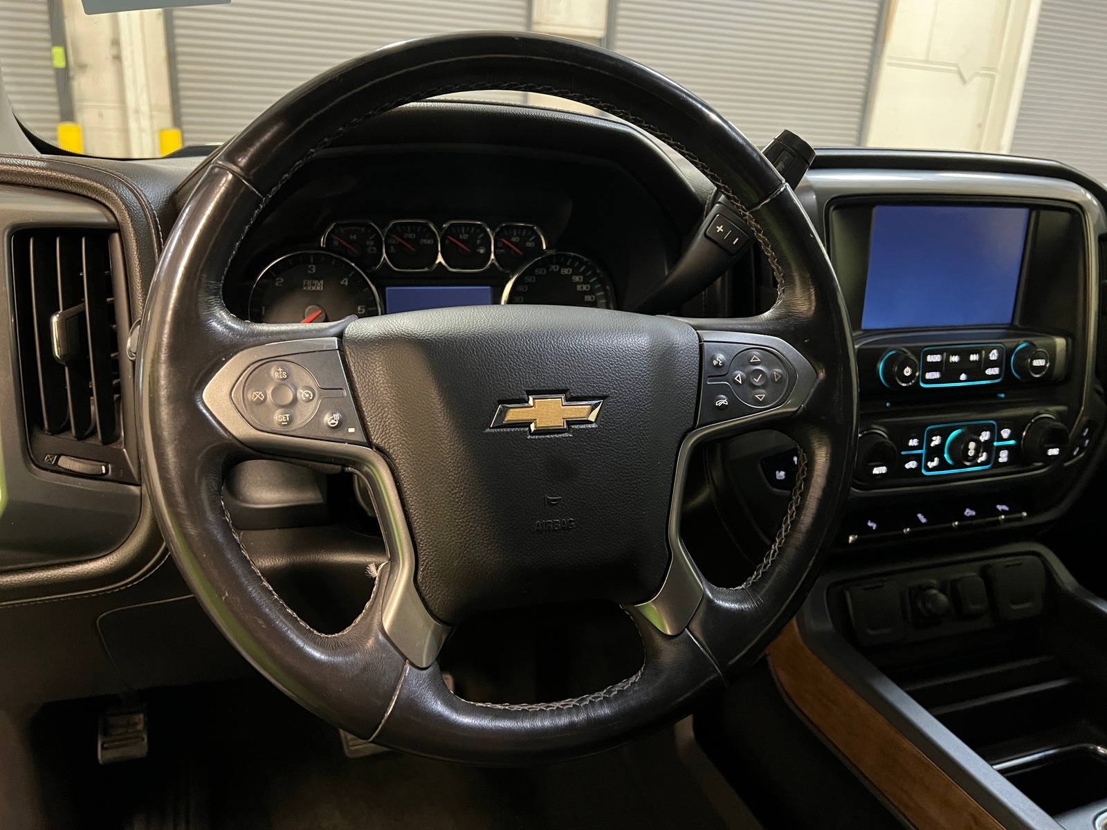 Thumbnail: 2016 Chevrolet Silverado 1500 - 4