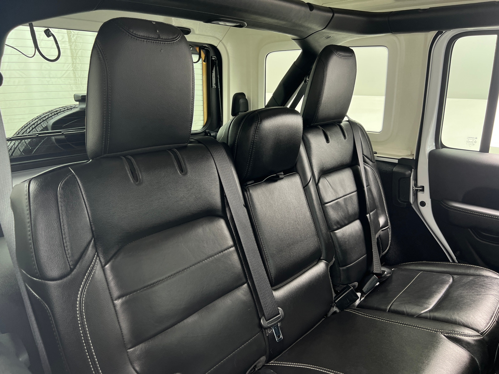 Thumbnail: 2022 Jeep Wrangler - 6