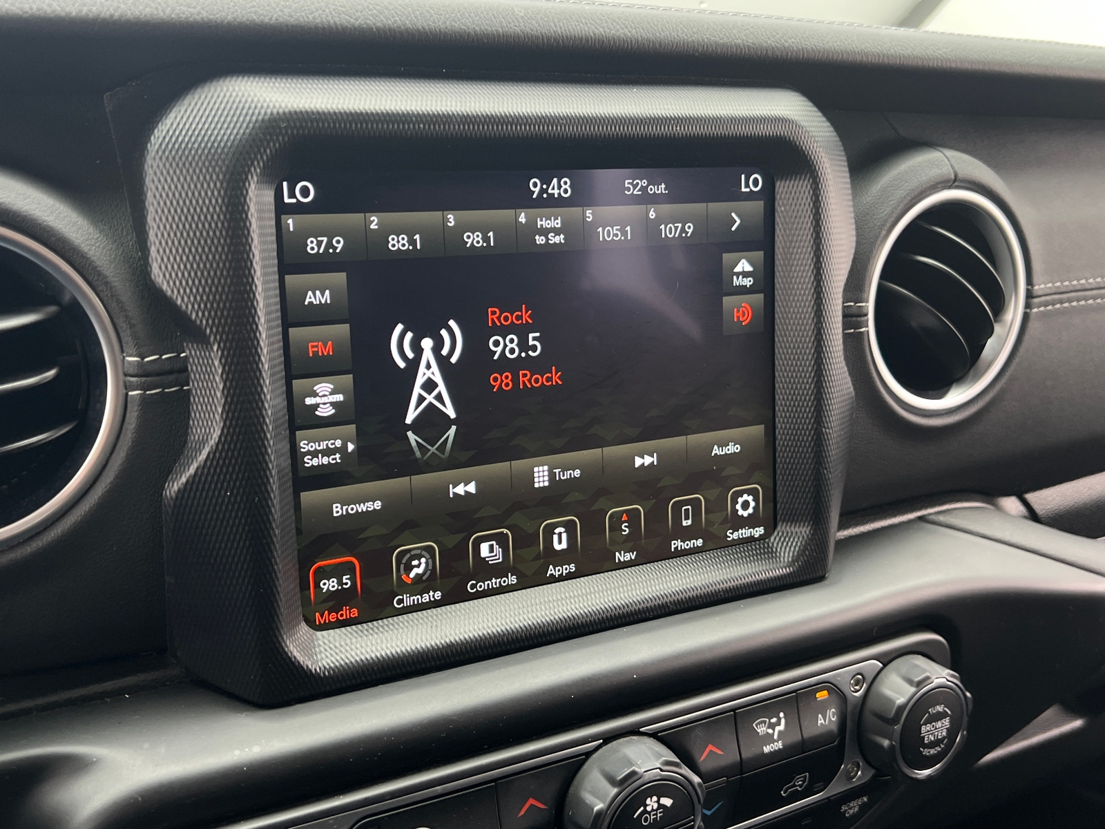 Thumbnail: 2022 Jeep Wrangler - 4